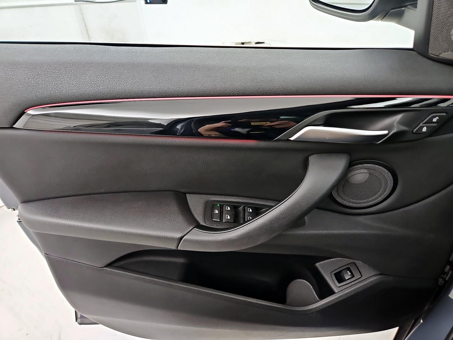 Thumbnail: 2022 BMW X1 - 12