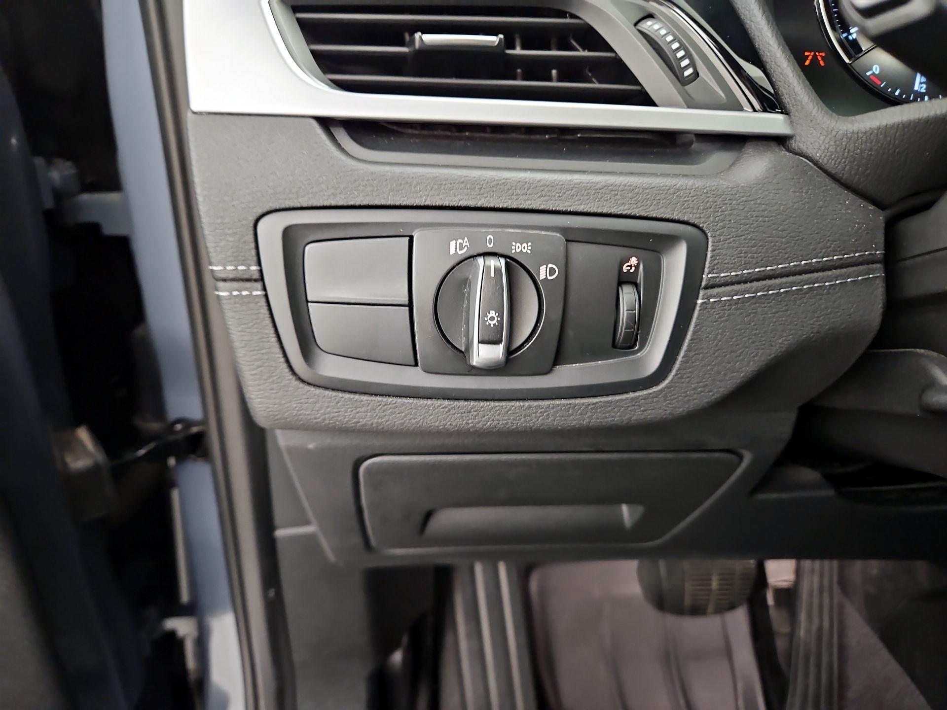 Thumbnail: 2022 BMW X1 - 13