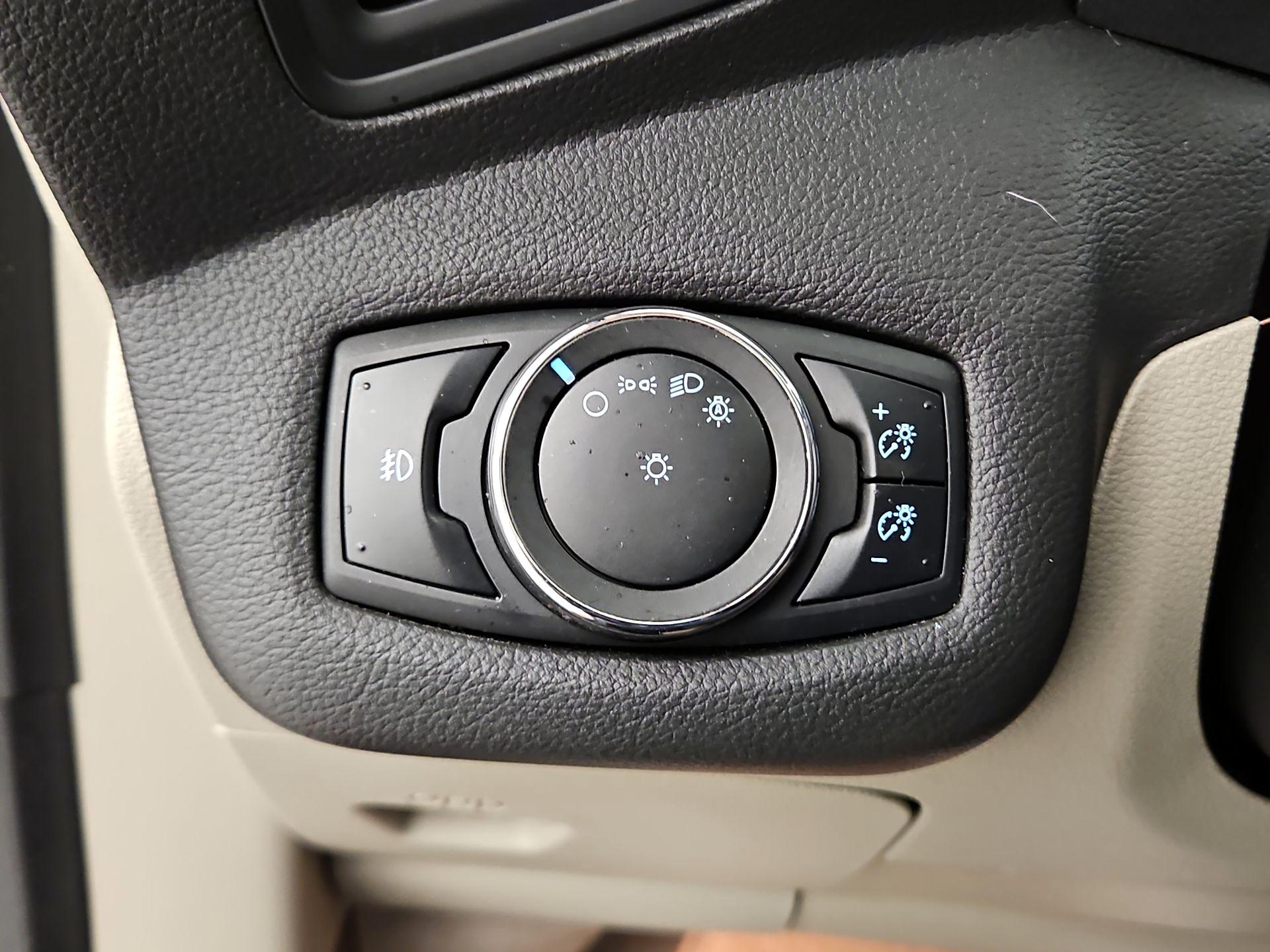 Thumbnail: 2015 Ford Escape - 13