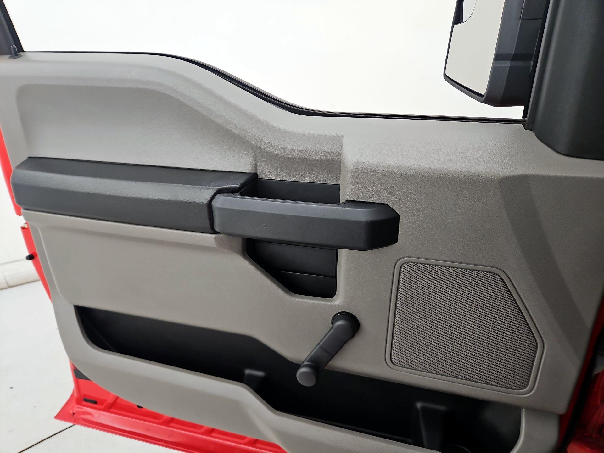 Thumbnail: 2016 Ford F-150 - 12