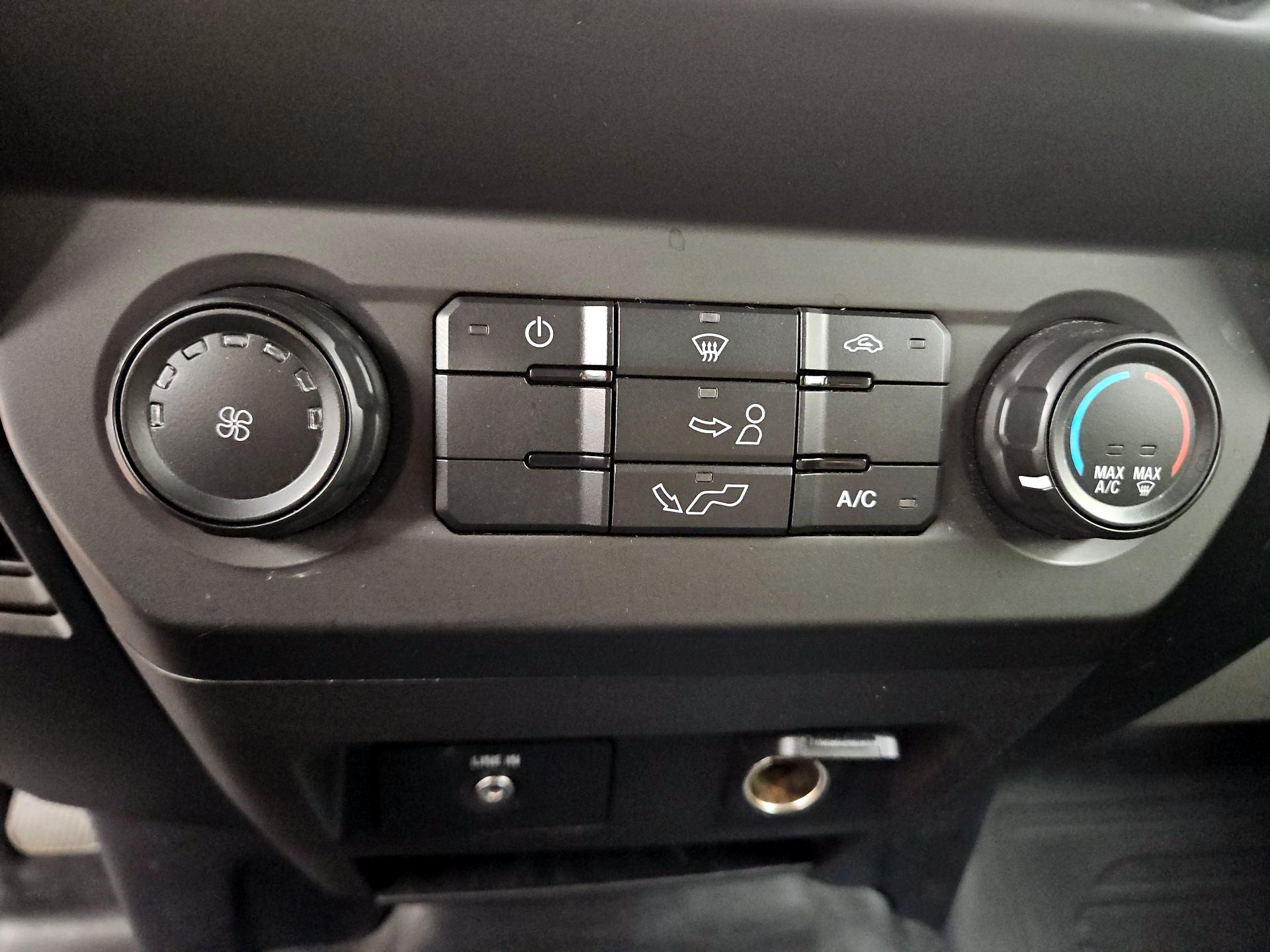 Thumbnail: 2016 Ford F-150 - 15