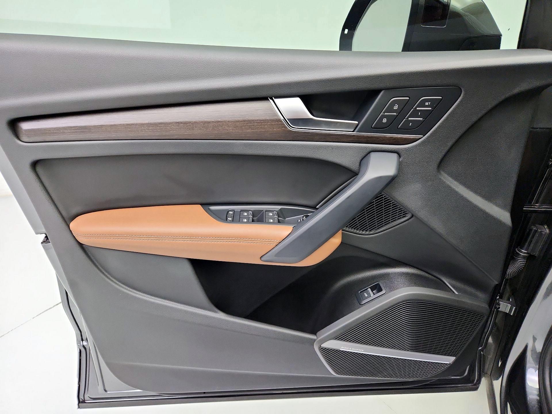 Thumbnail: 2023 Audi Q5 - 12