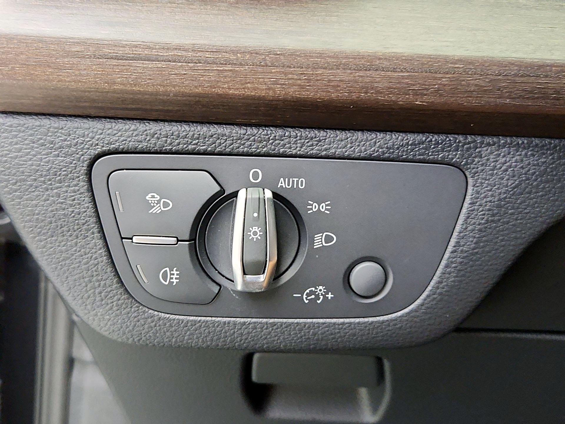 Thumbnail: 2023 Audi Q5 - 13