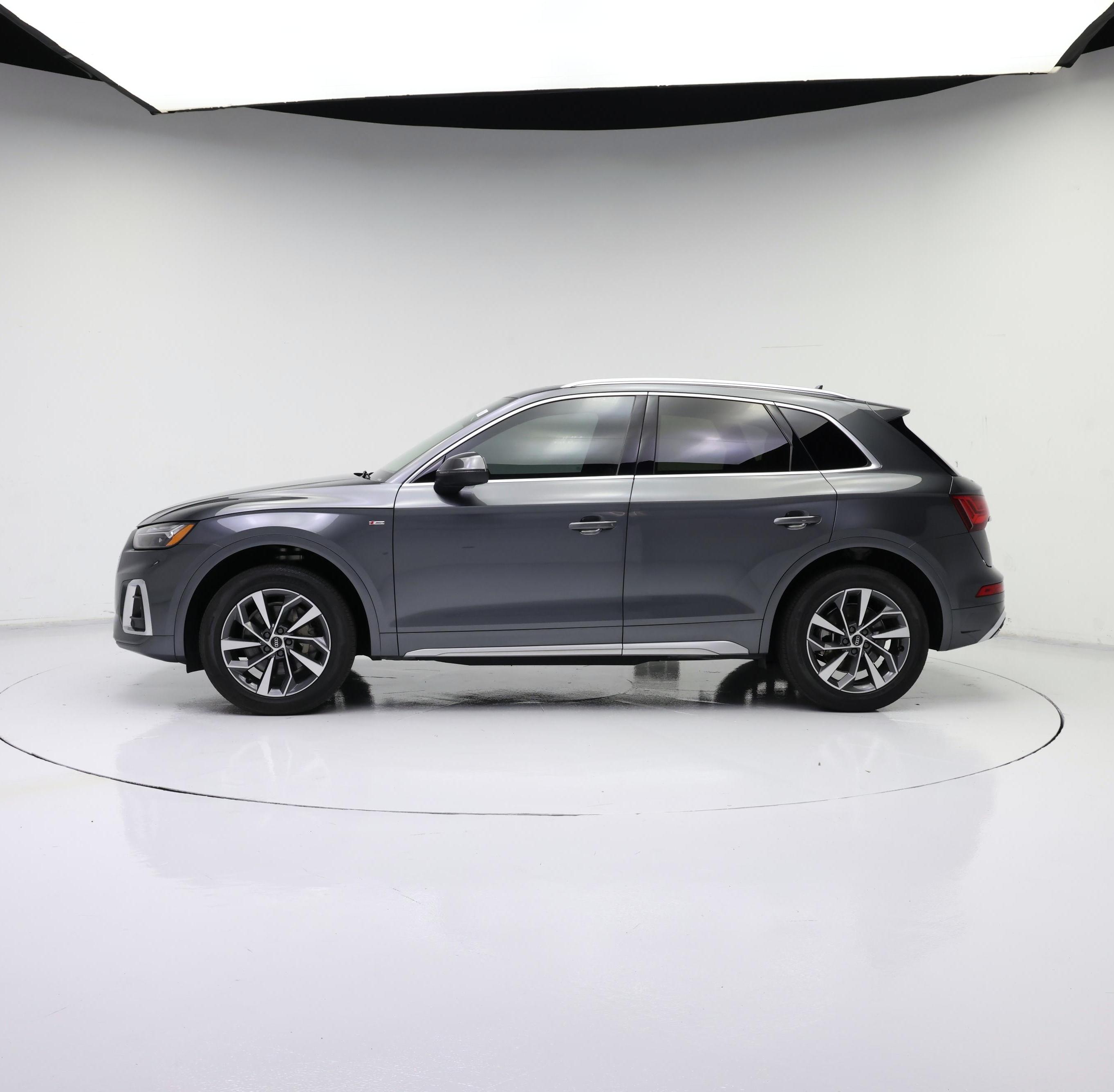 Thumbnail: 2023 Audi Q5 - 3