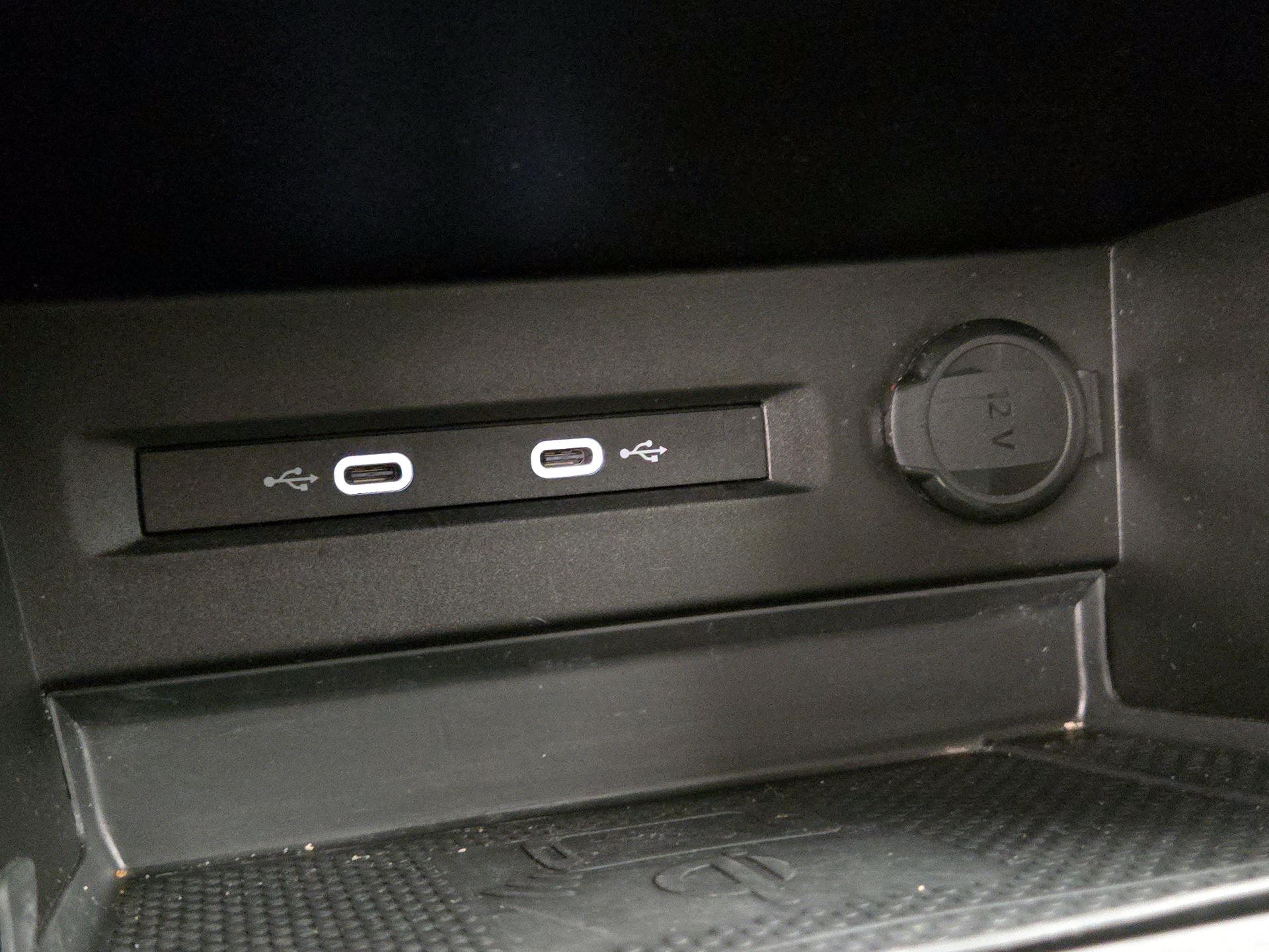 Thumbnail: 2022 Volkswagen Taos - 18