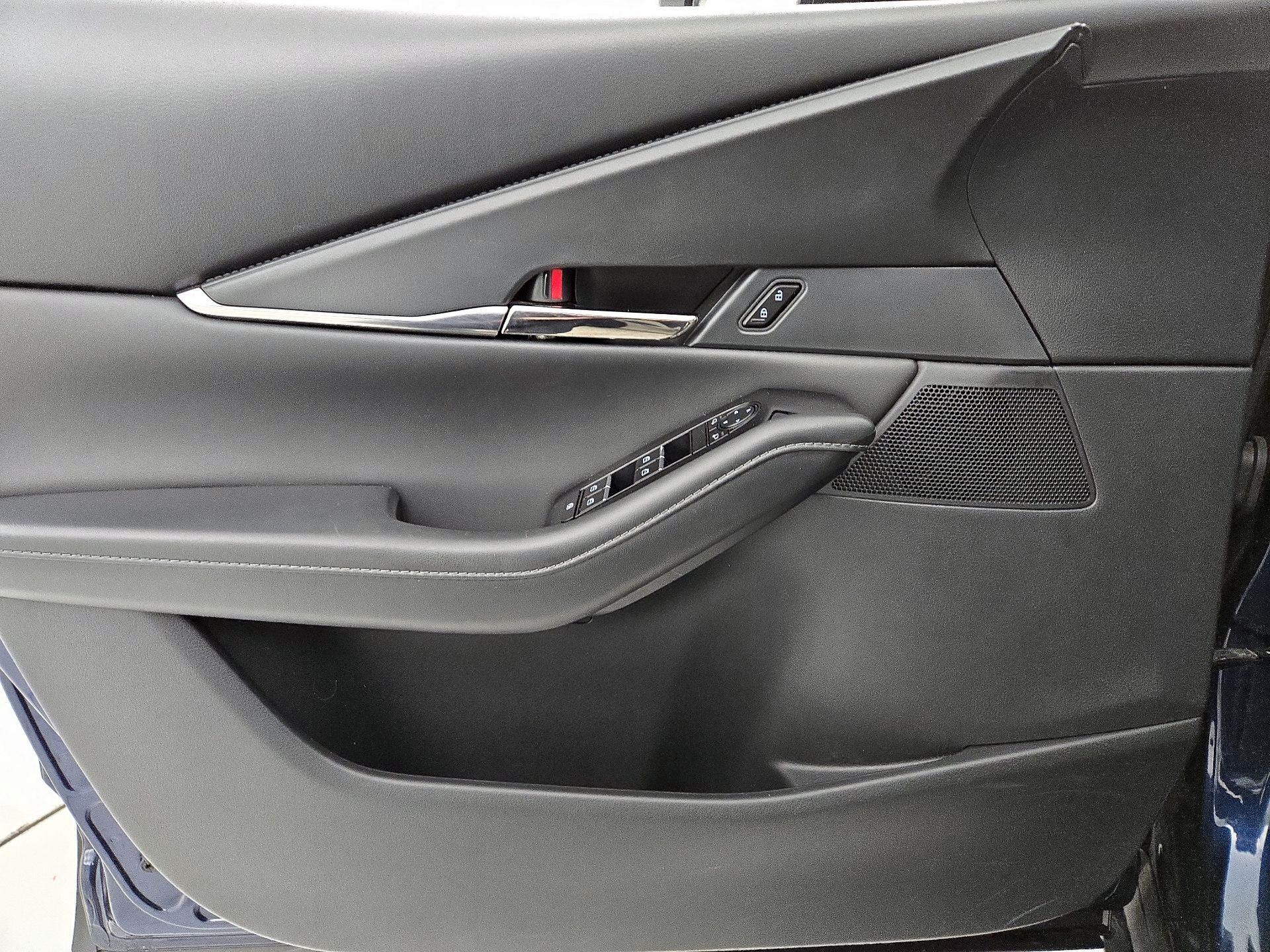 Thumbnail: 2022 Mazda CX-30 - 12