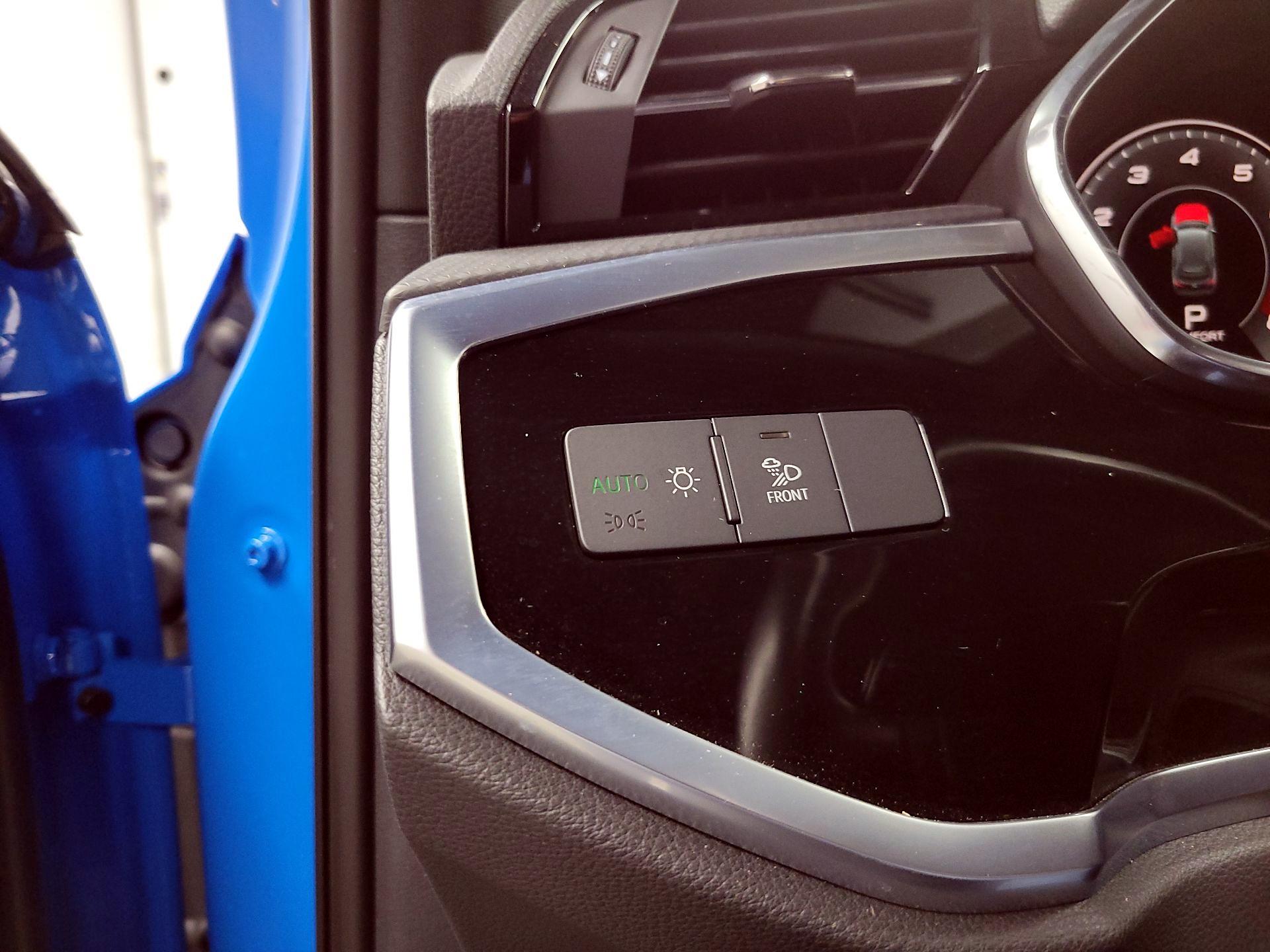 Thumbnail: 2022 Audi Q3 - 13