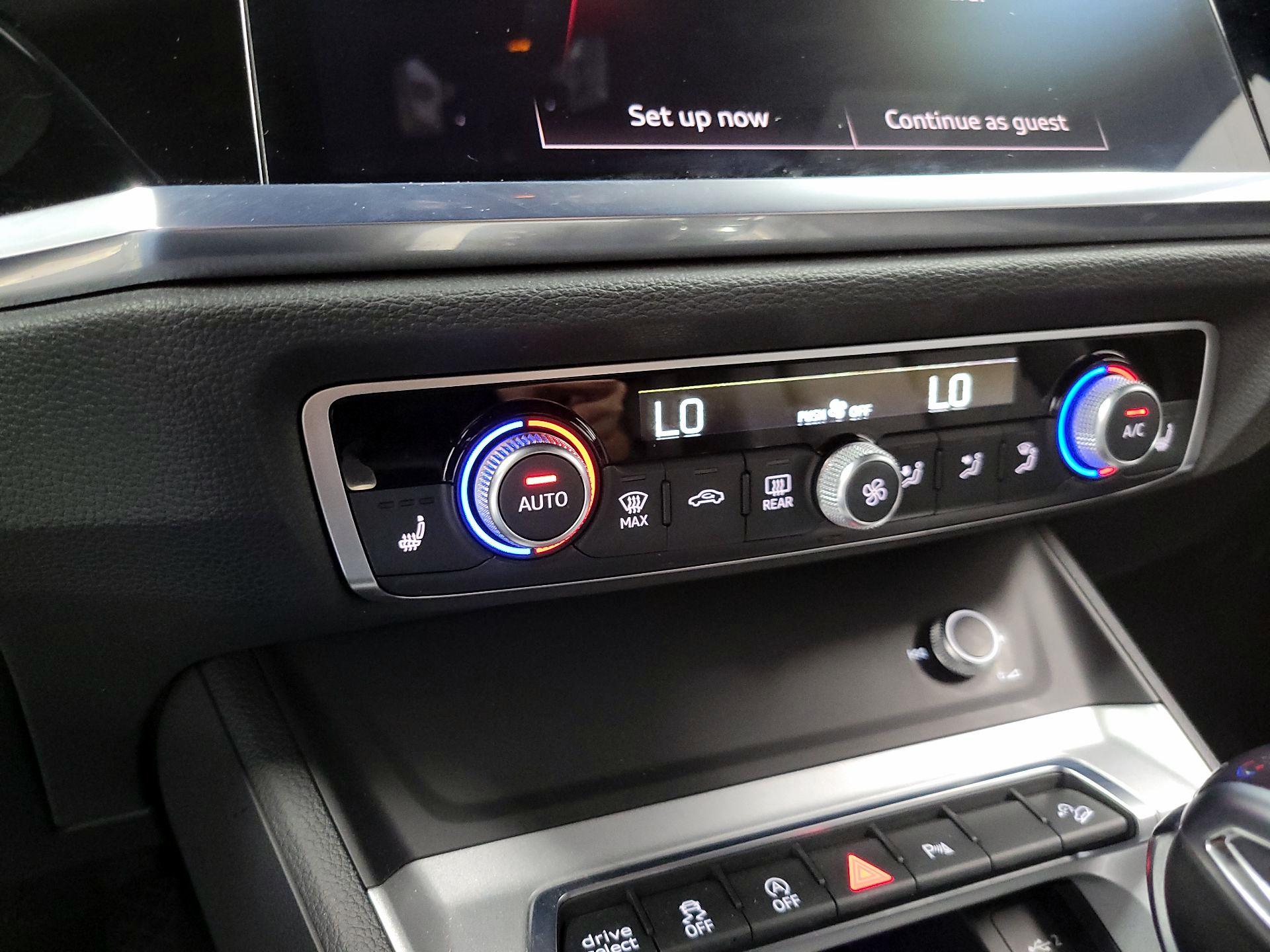 Thumbnail: 2022 Audi Q3 - 17