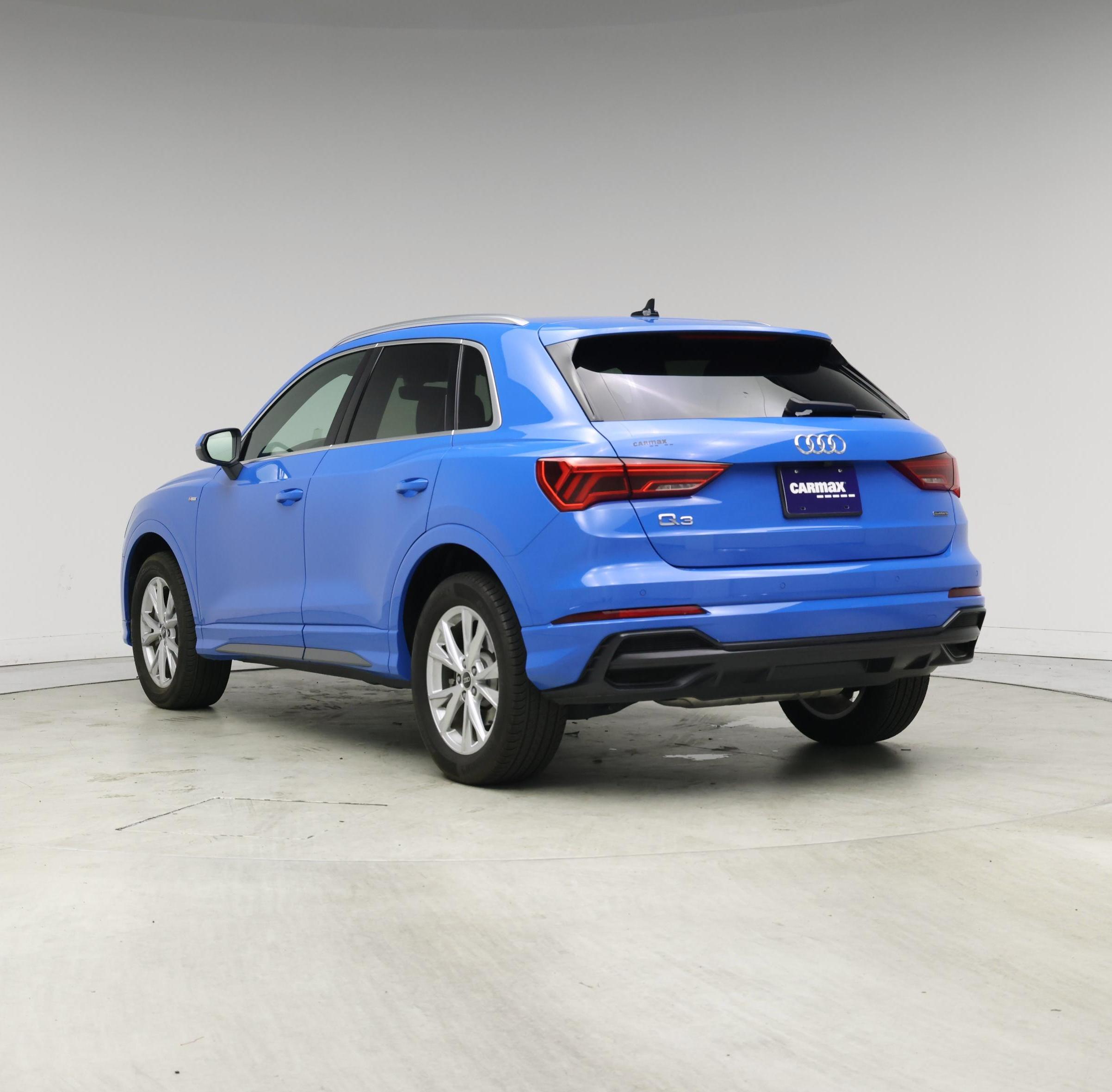 Thumbnail: 2022 Audi Q3 - 2