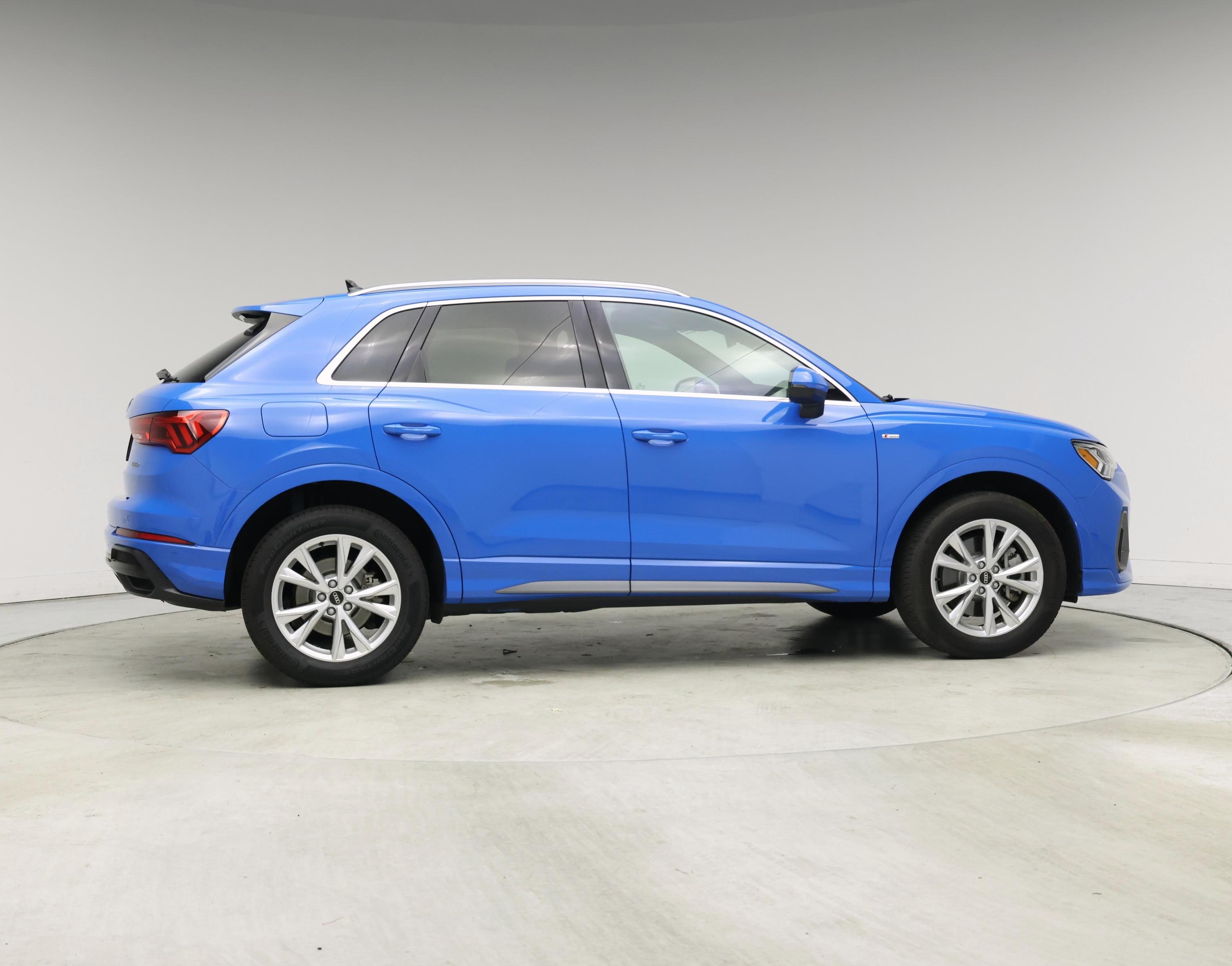 Thumbnail: 2022 Audi Q3 - 7
