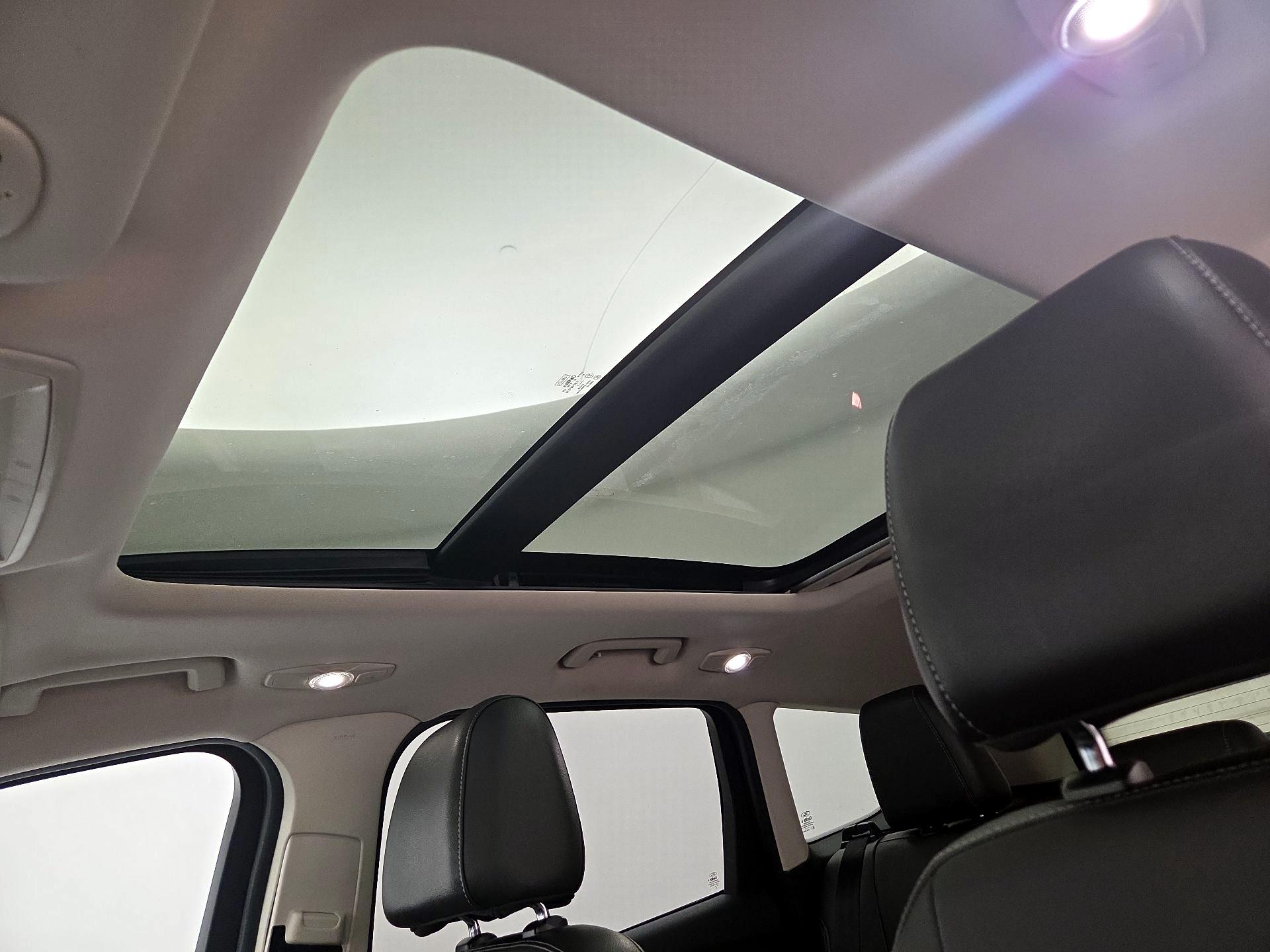 Thumbnail: 2014 Ford Escape - 20