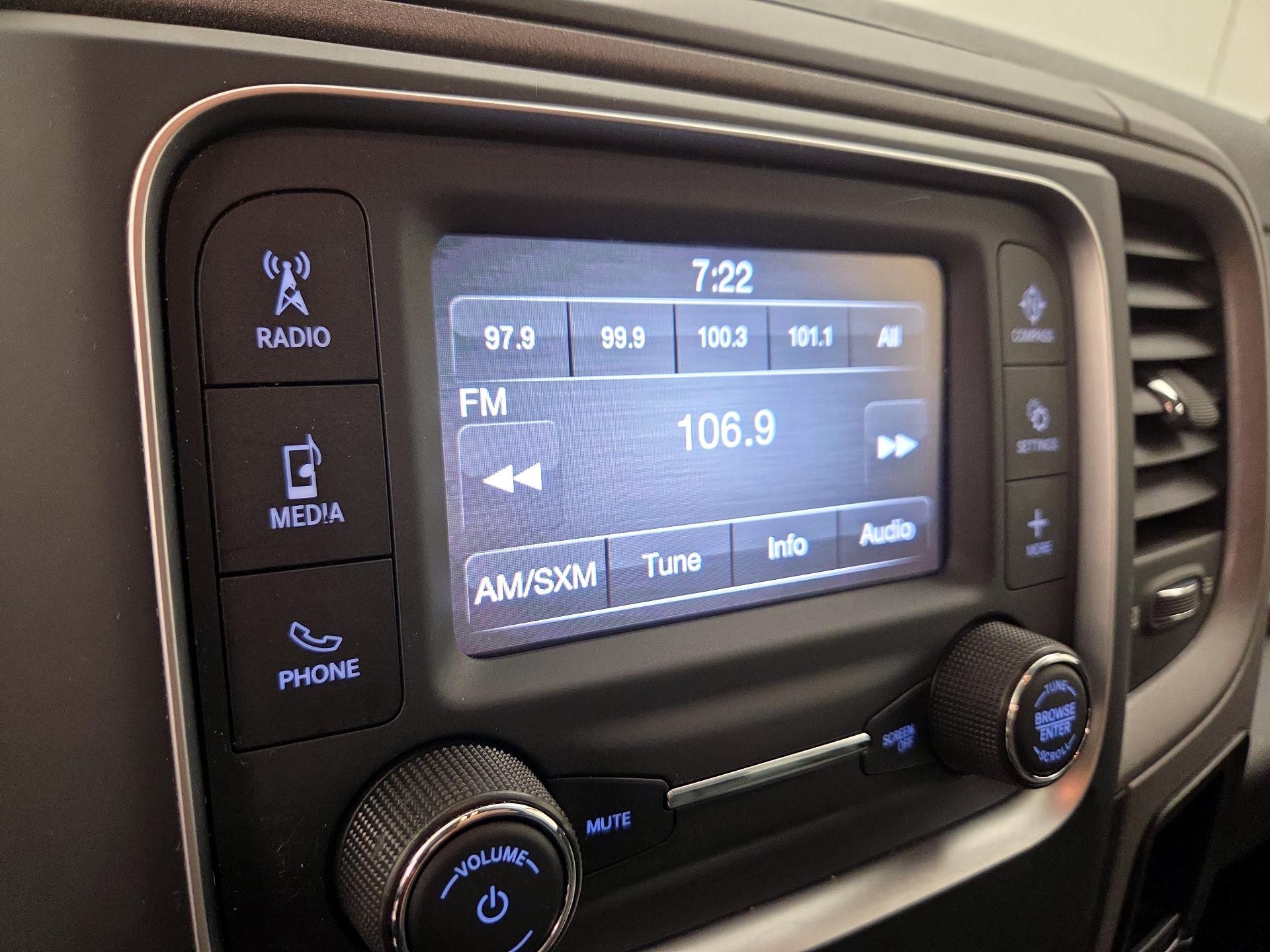 Thumbnail: 2021 RAM 1500 Classic - 15