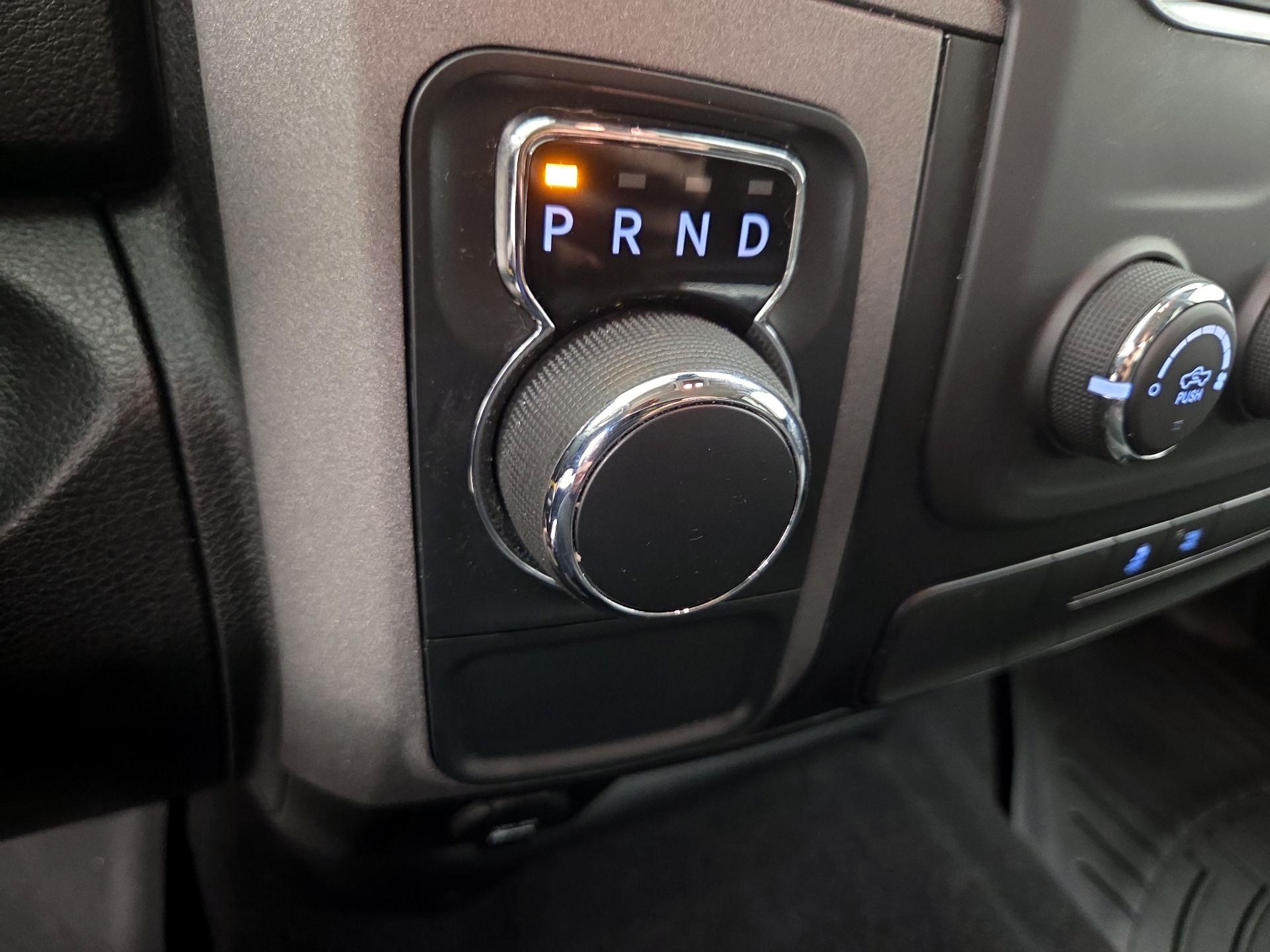 Thumbnail: 2021 RAM 1500 Classic - 17