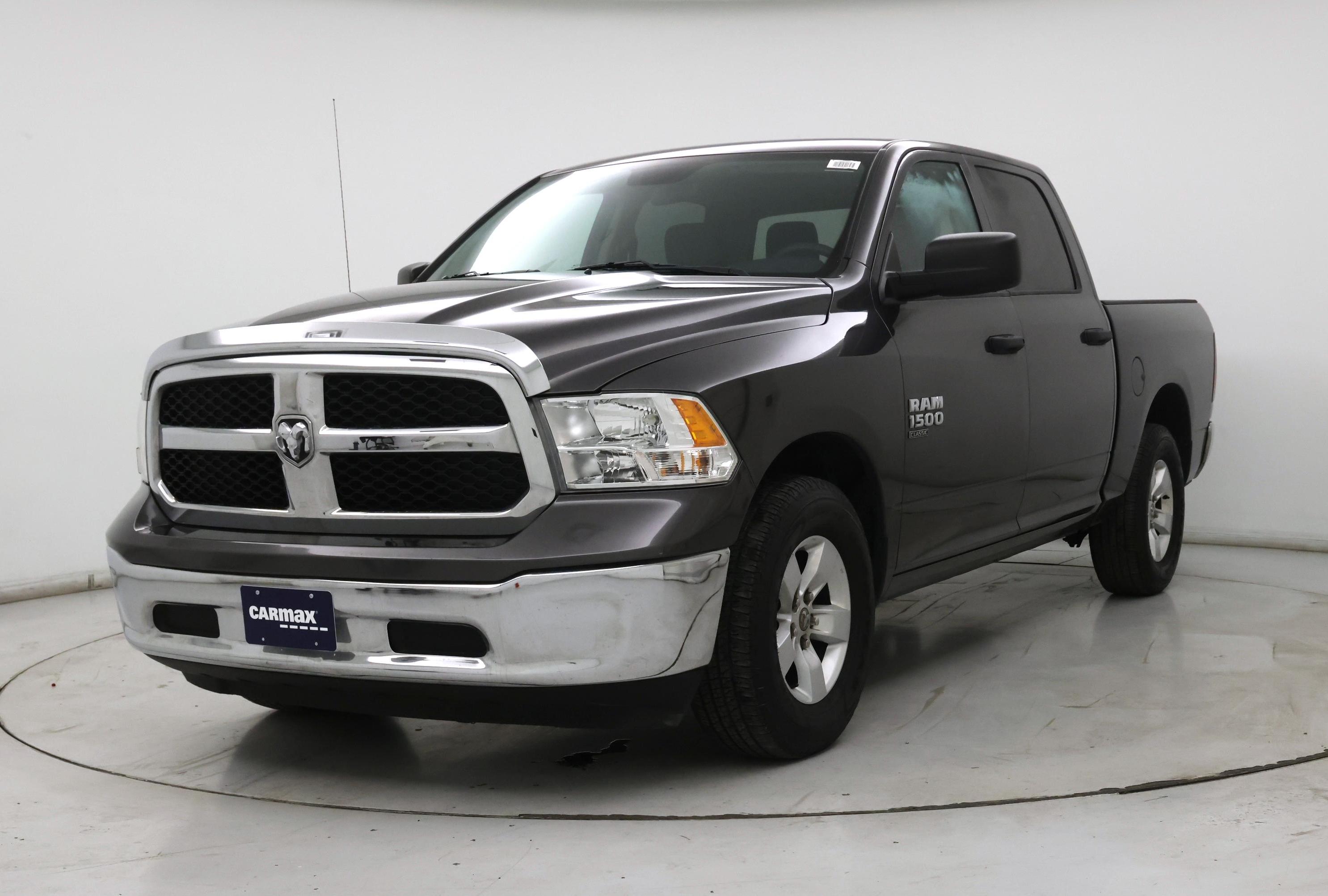 Thumbnail: 2021 RAM 1500 Classic - 4