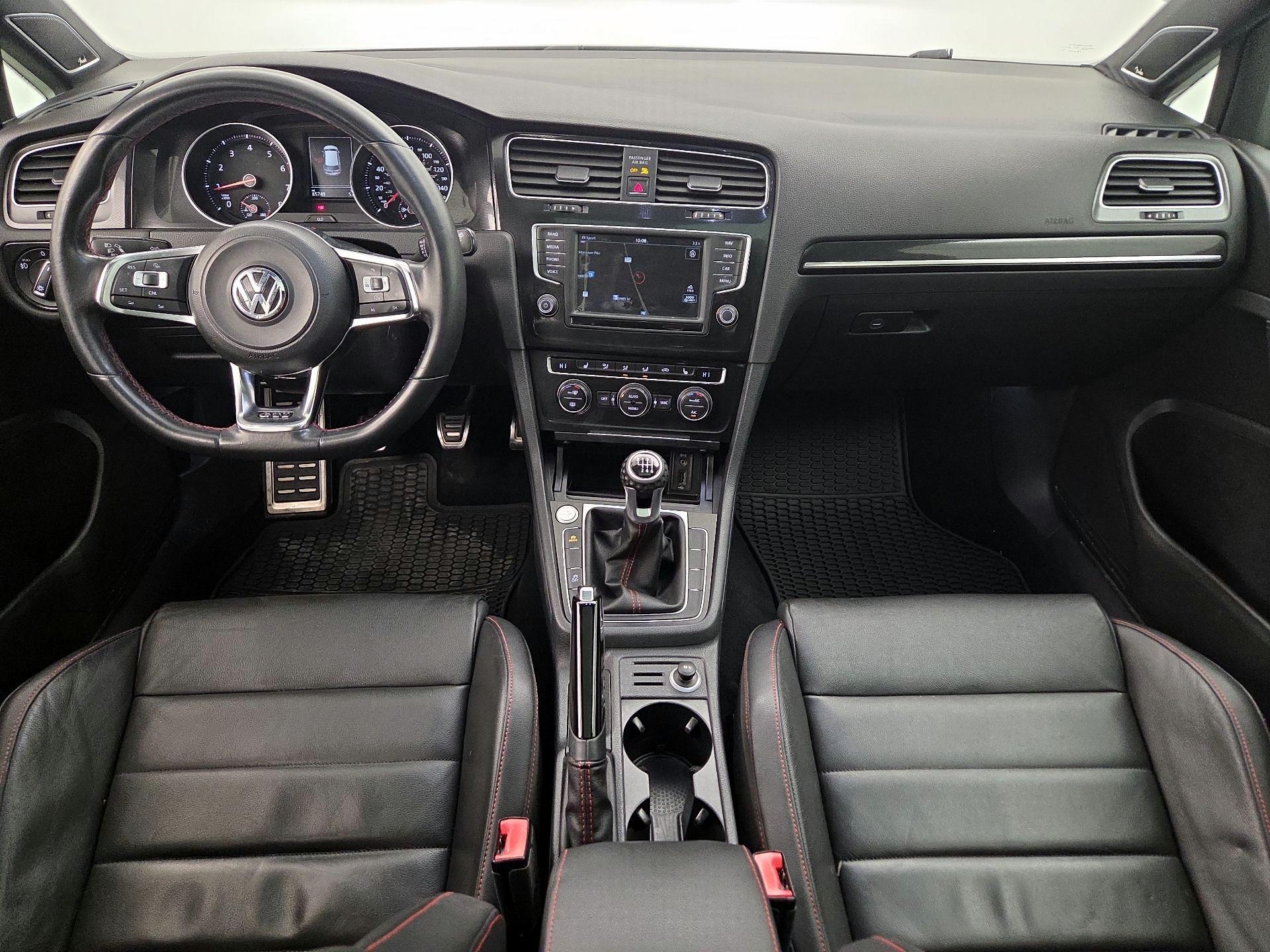 Thumbnail: 2016 Volkswagen Golf - 9