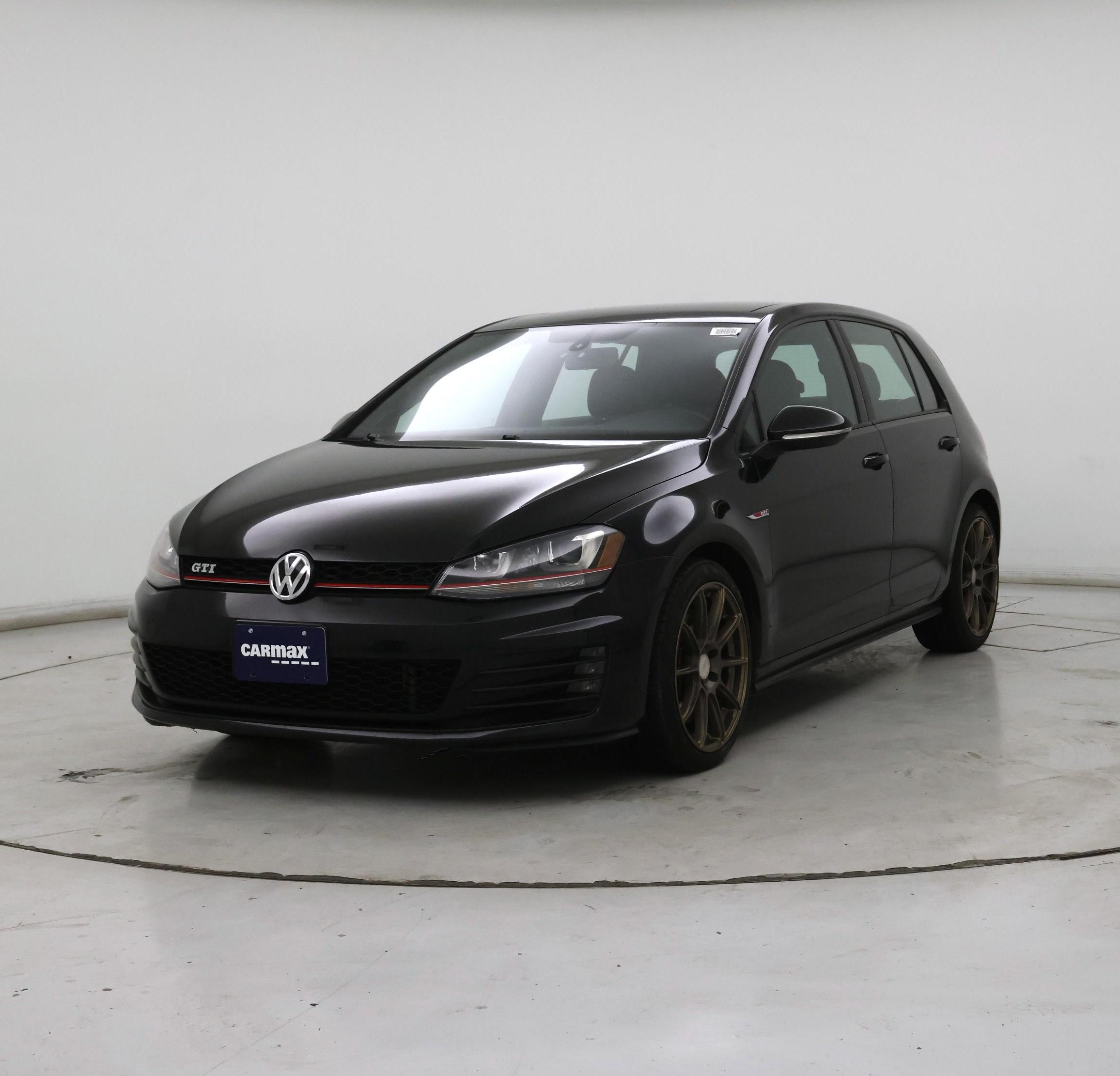Thumbnail: 2016 Volkswagen Golf - 4
