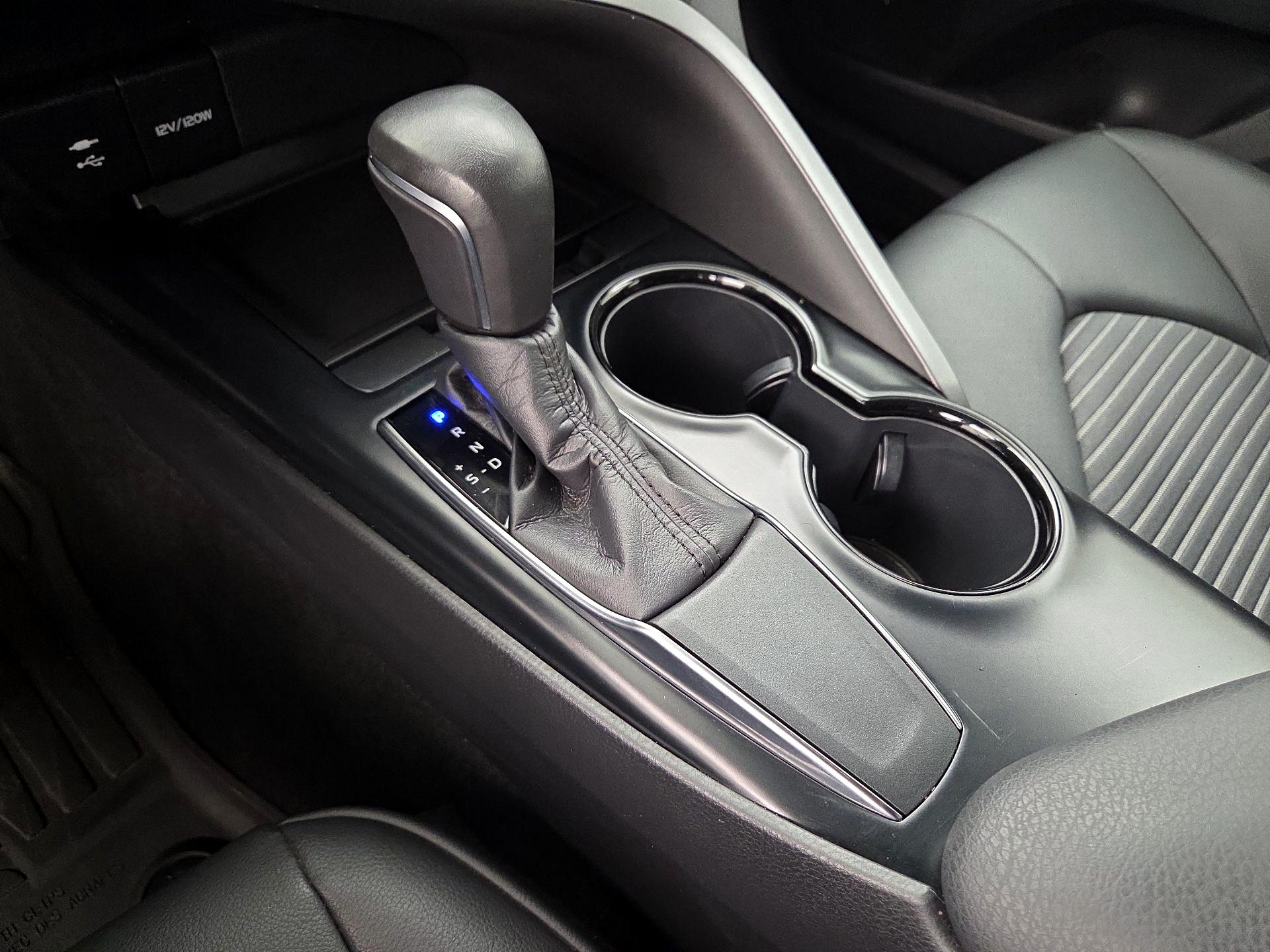 Thumbnail: 2019 Toyota Camry - 17