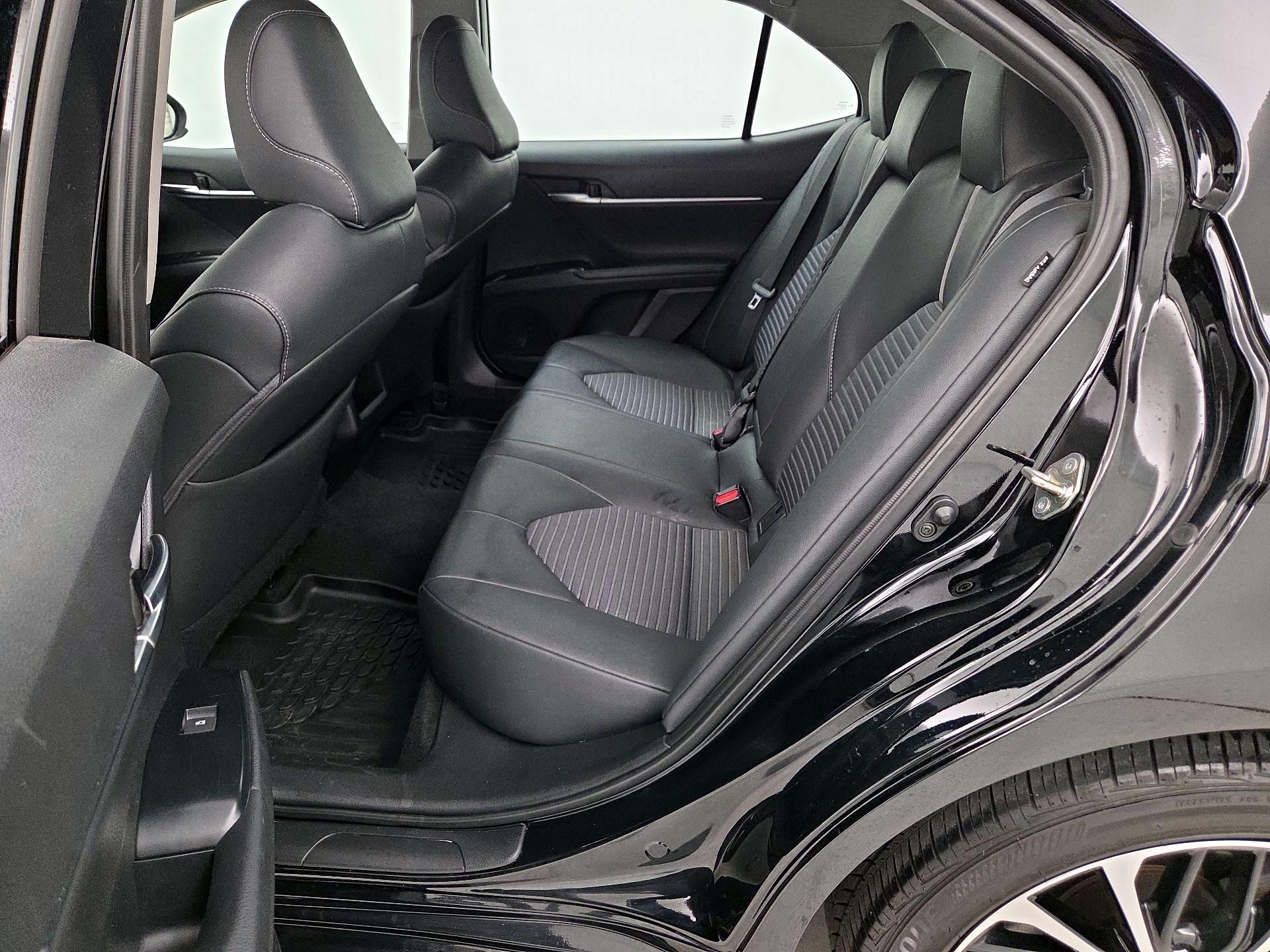 Thumbnail: 2019 Toyota Camry - 19