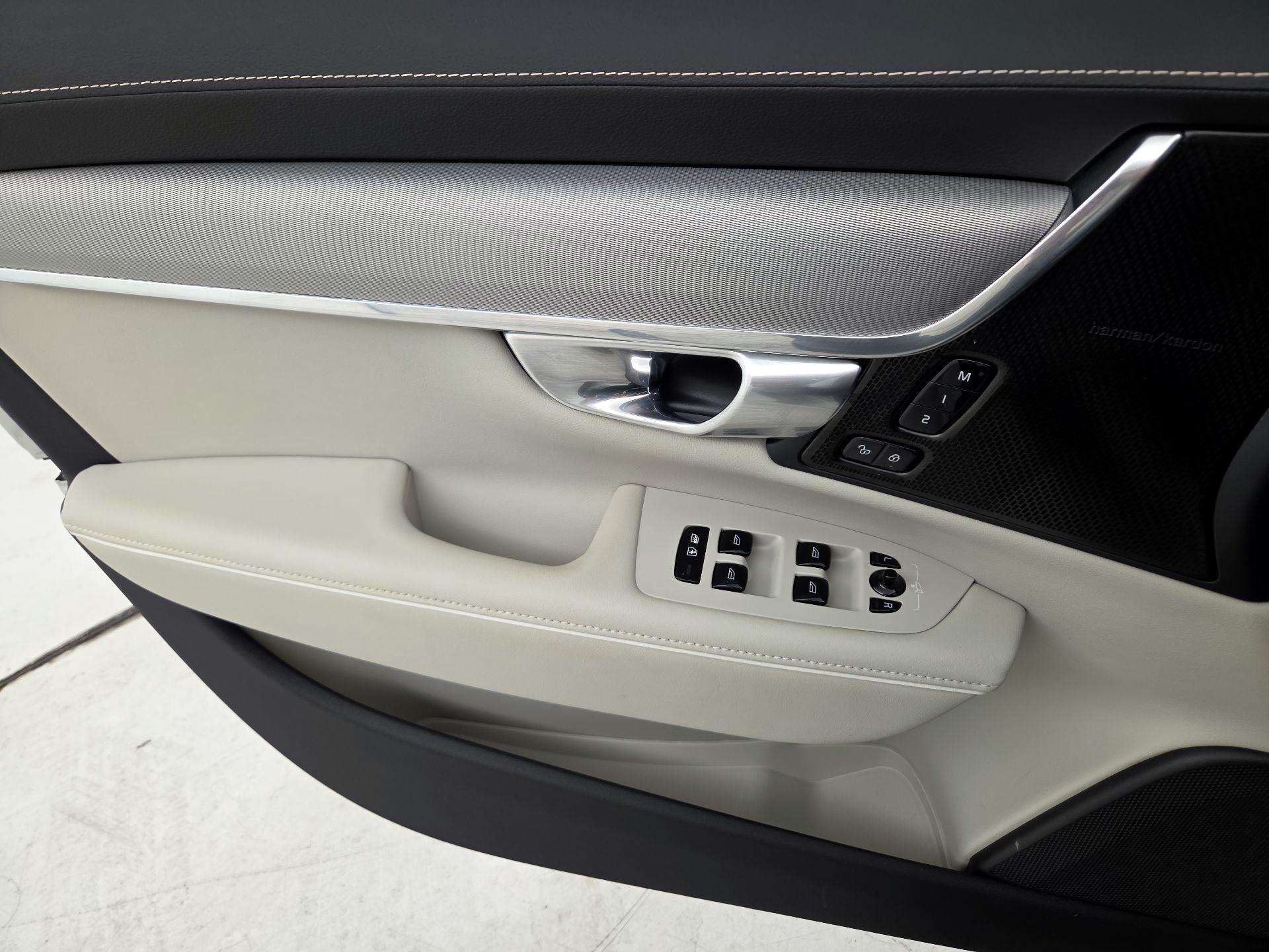 Thumbnail: 2021 Volvo V90 - 12