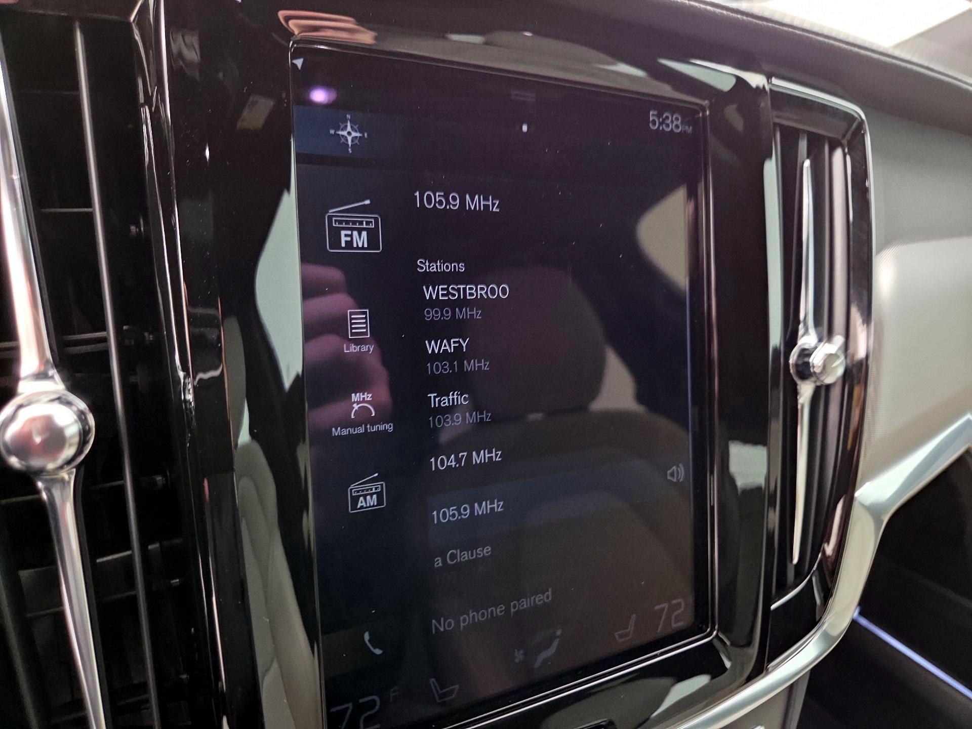 Thumbnail: 2021 Volvo V90 - 16