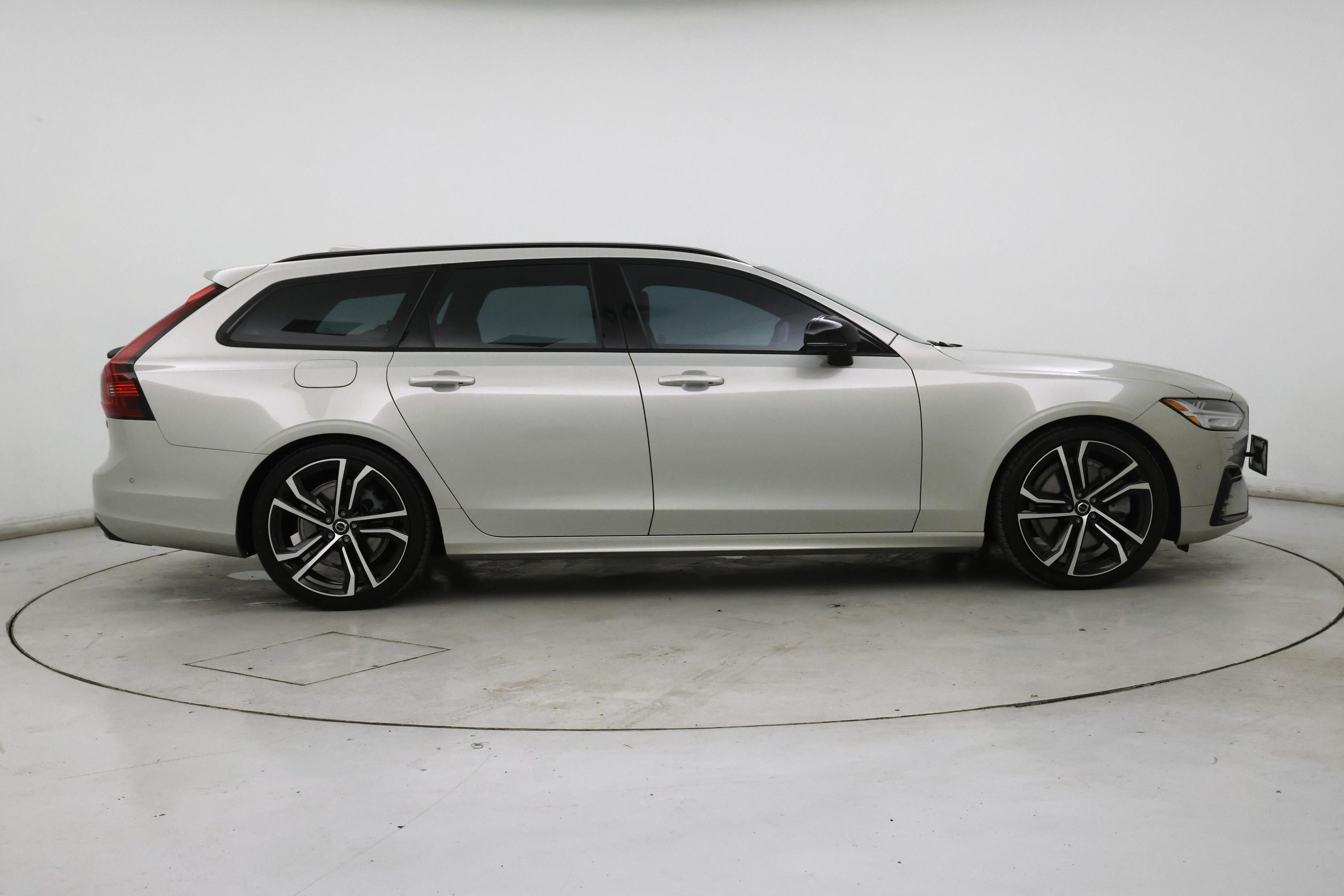 Thumbnail: 2021 Volvo V90 - 7