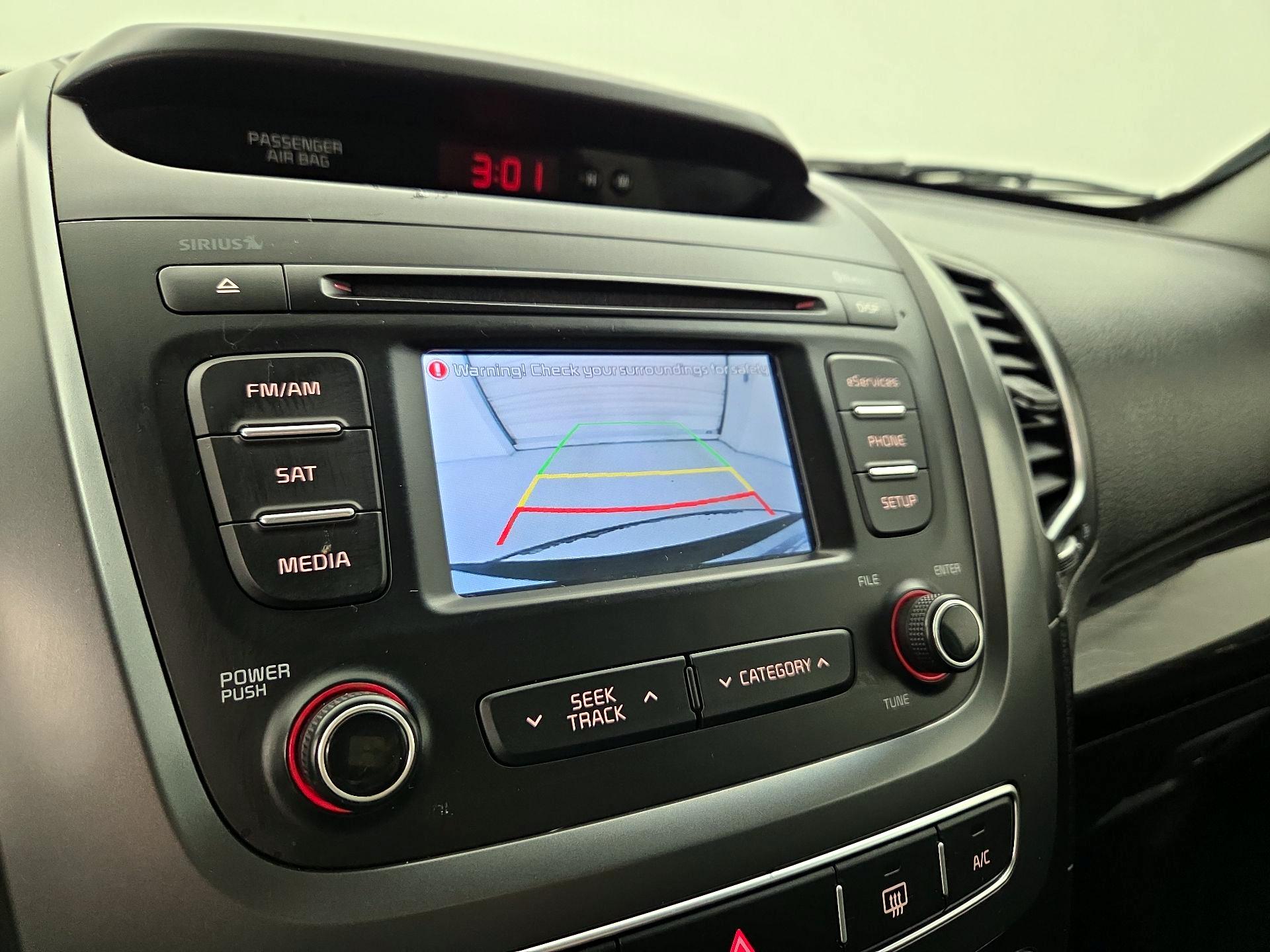 Thumbnail: 2014 Kia Sorento - 14