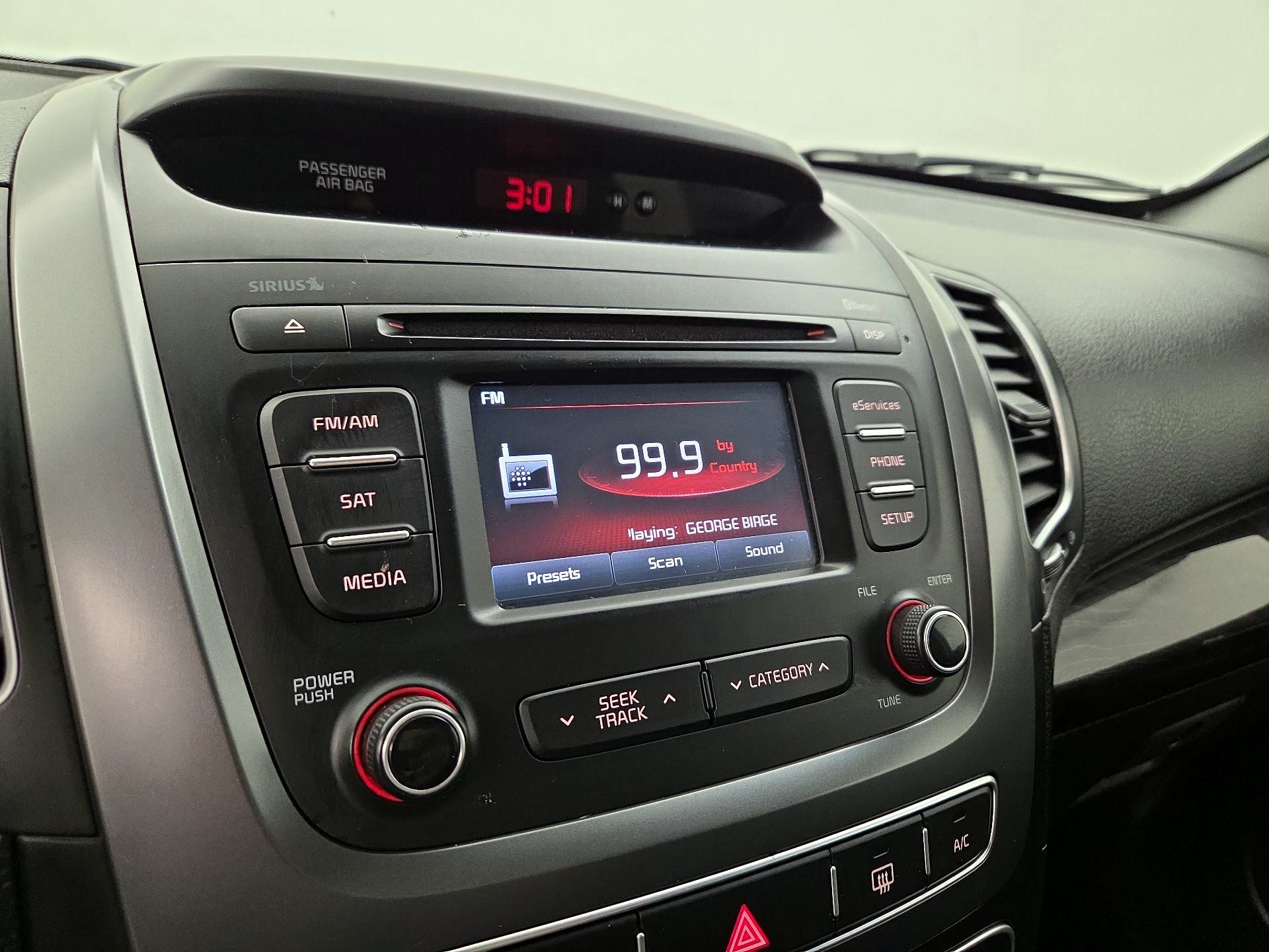 Thumbnail: 2014 Kia Sorento - 15