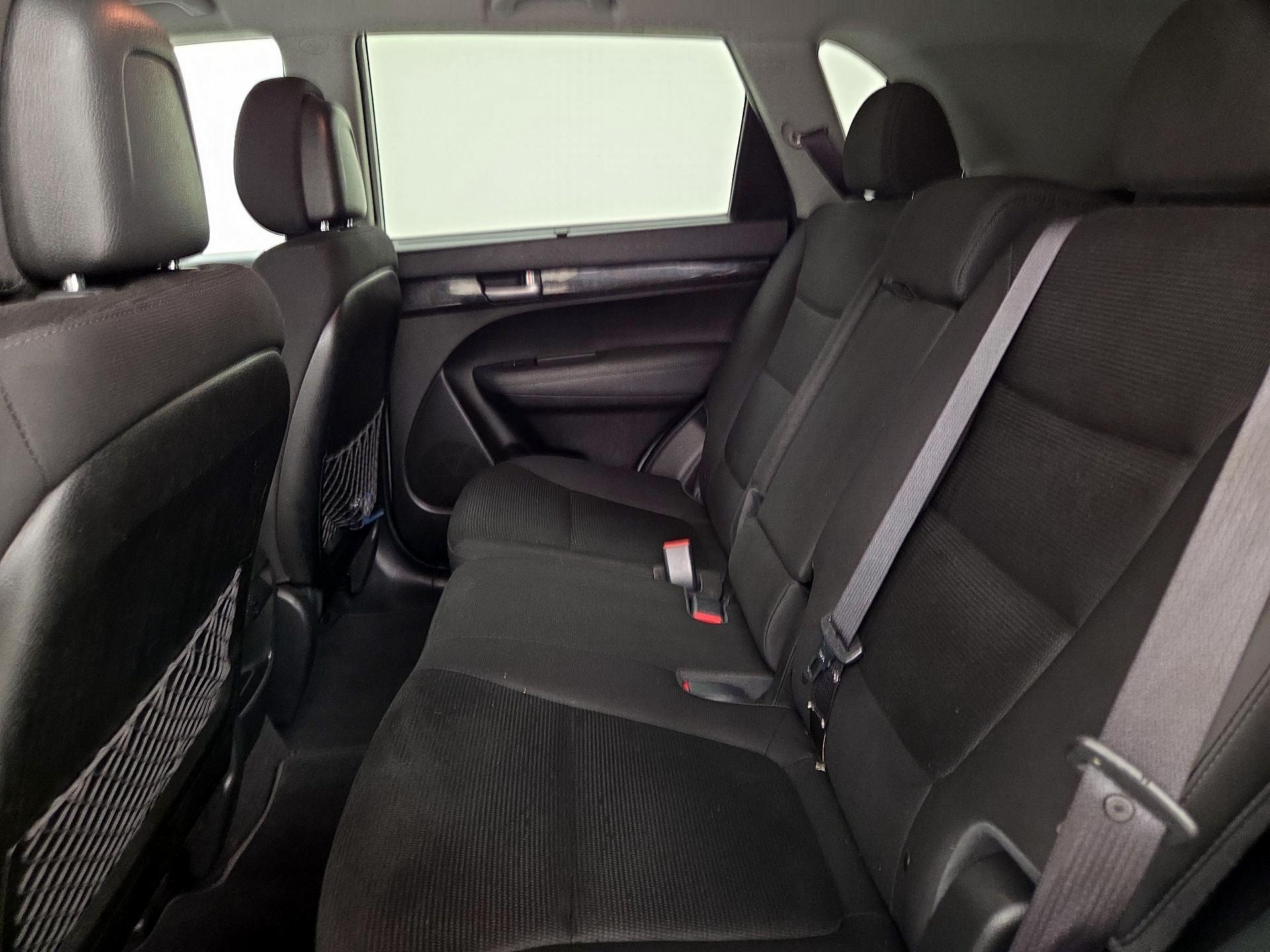 Thumbnail: 2014 Kia Sorento - 19