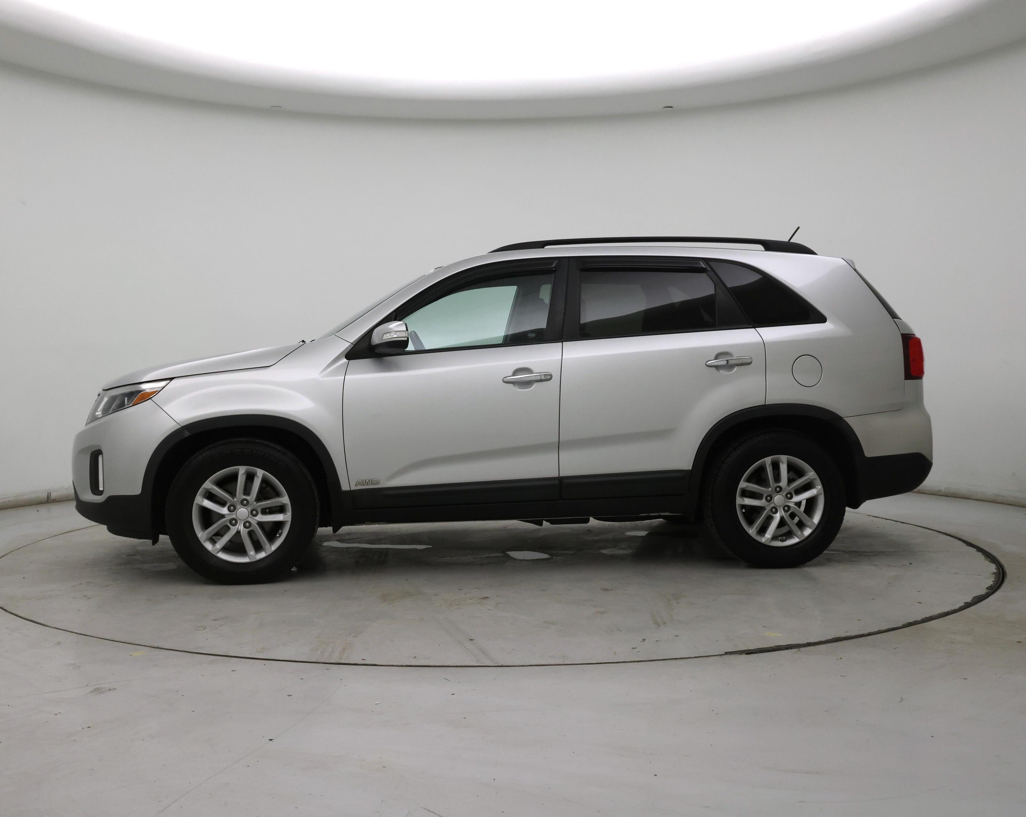 Thumbnail: 2014 Kia Sorento - 3