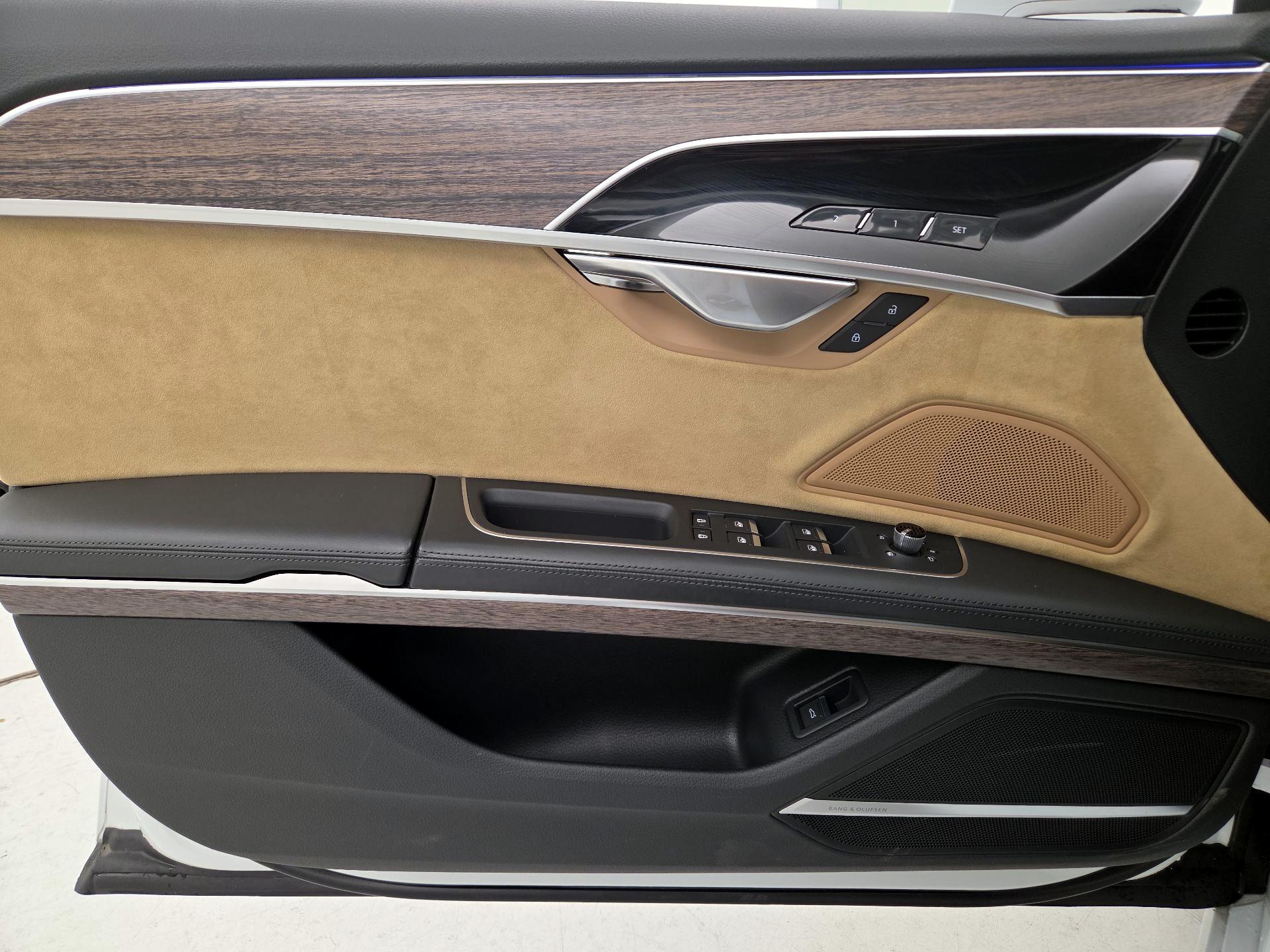 Thumbnail: 2020 Audi A8 - 12