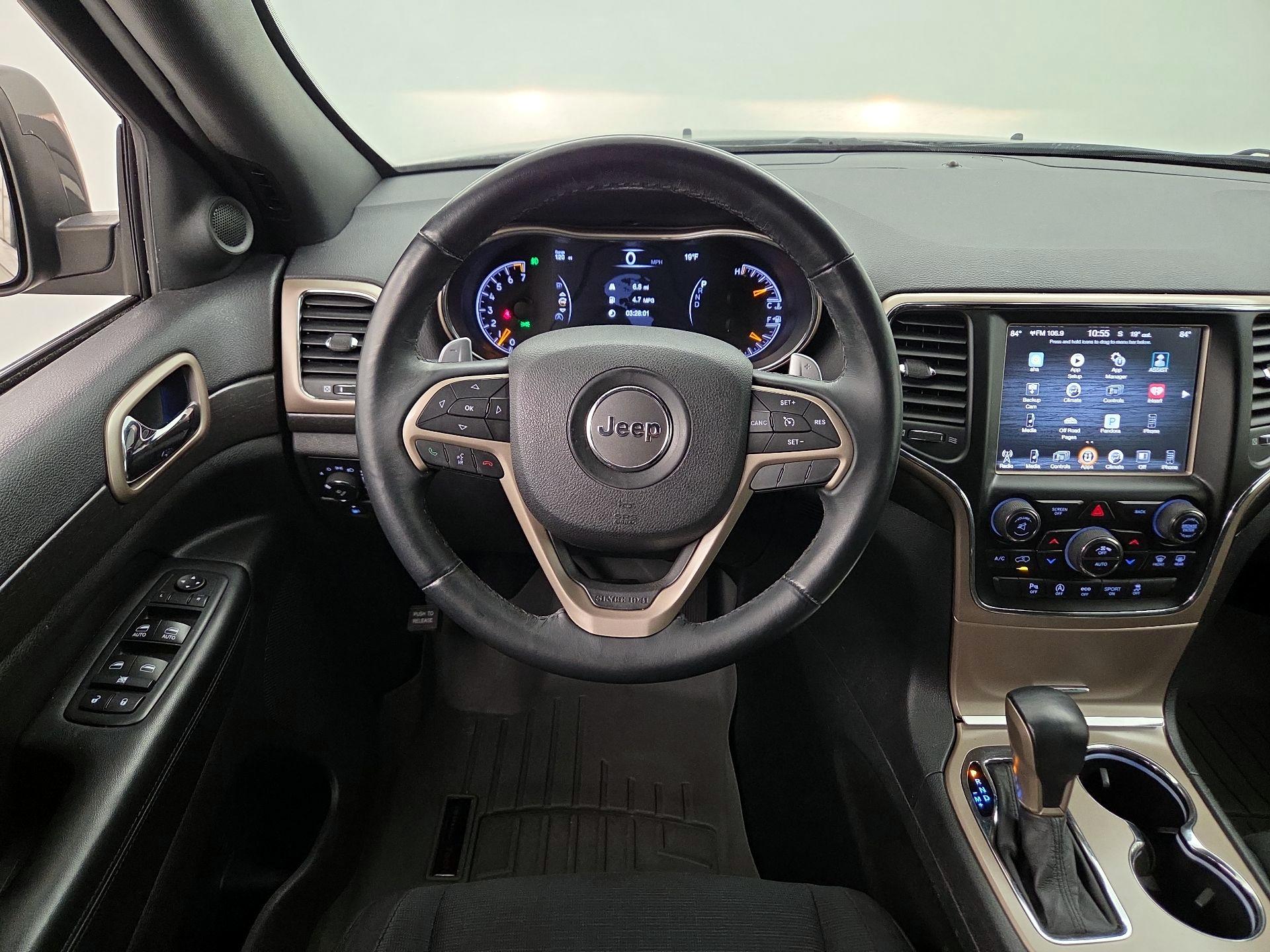 Thumbnail: 2017 Jeep Grand Cherokee - 10