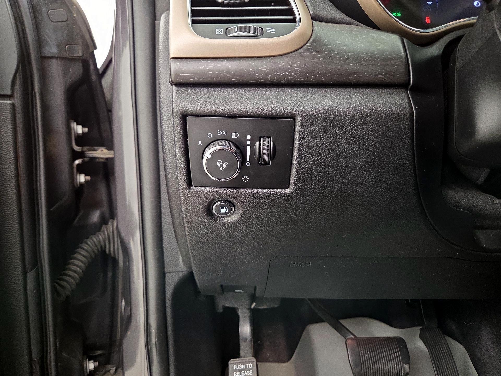 Thumbnail: 2017 Jeep Grand Cherokee - 13