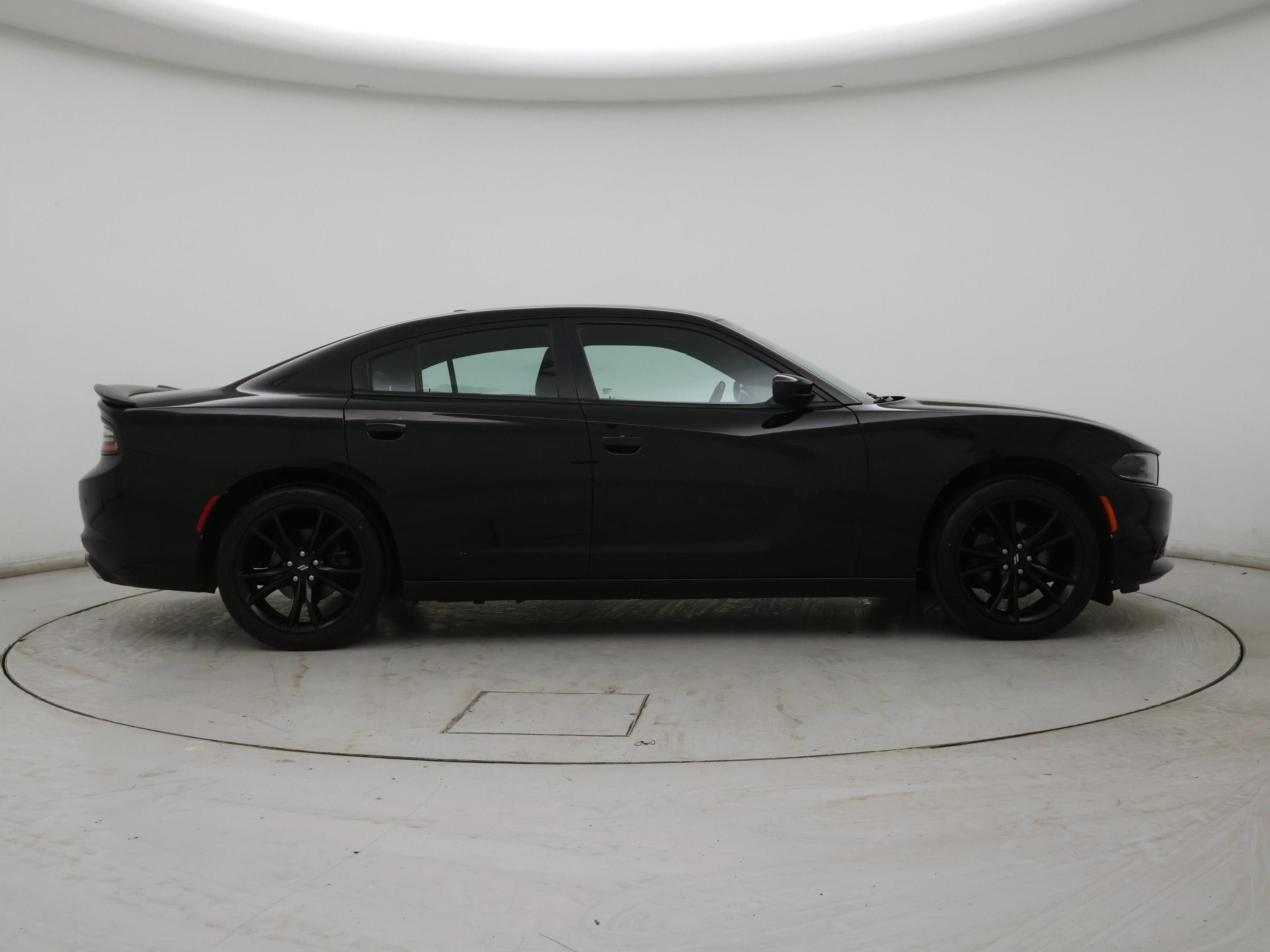 Thumbnail: 2017 Dodge Charger - 7