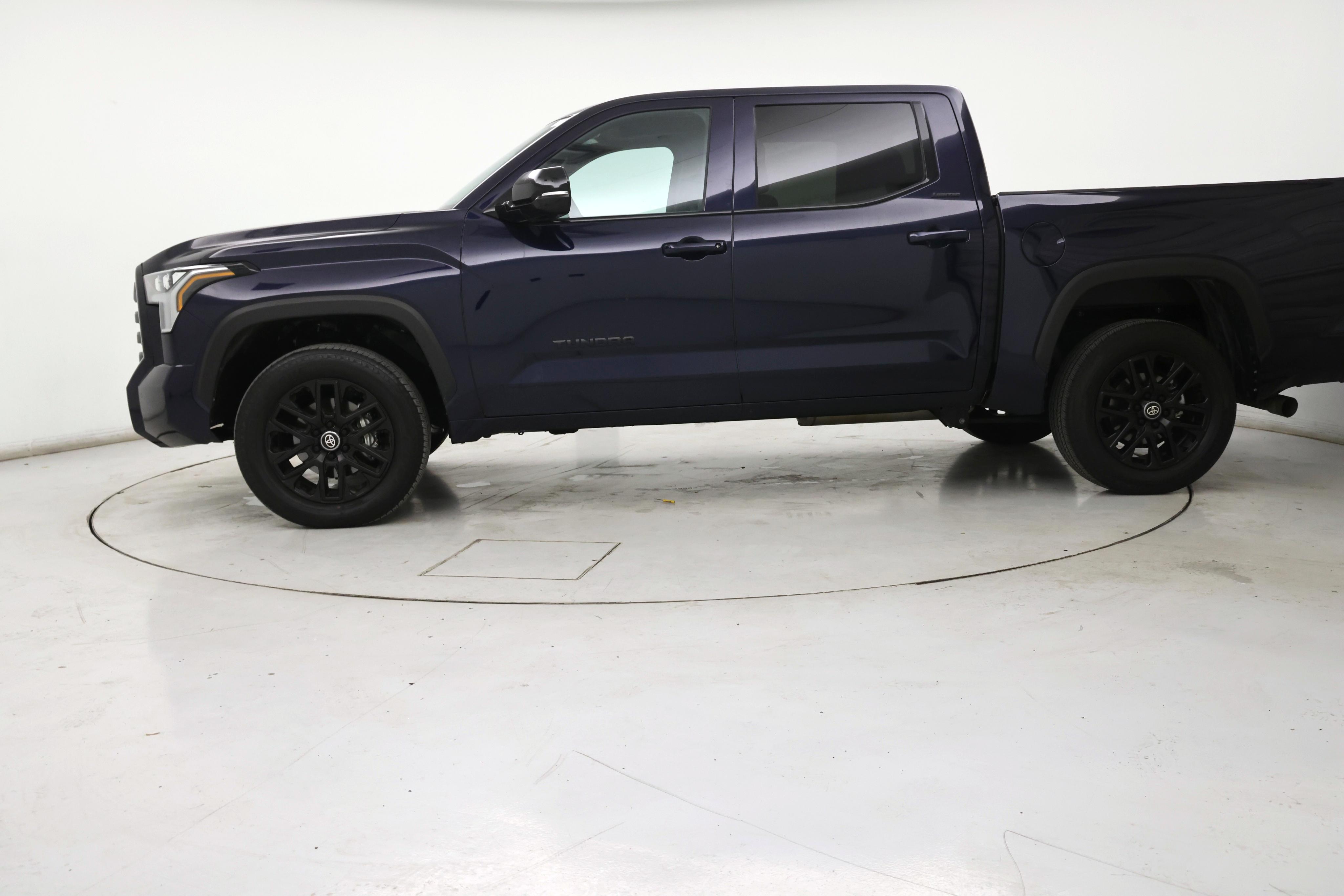 Thumbnail: 2025 Toyota Tundra - 3