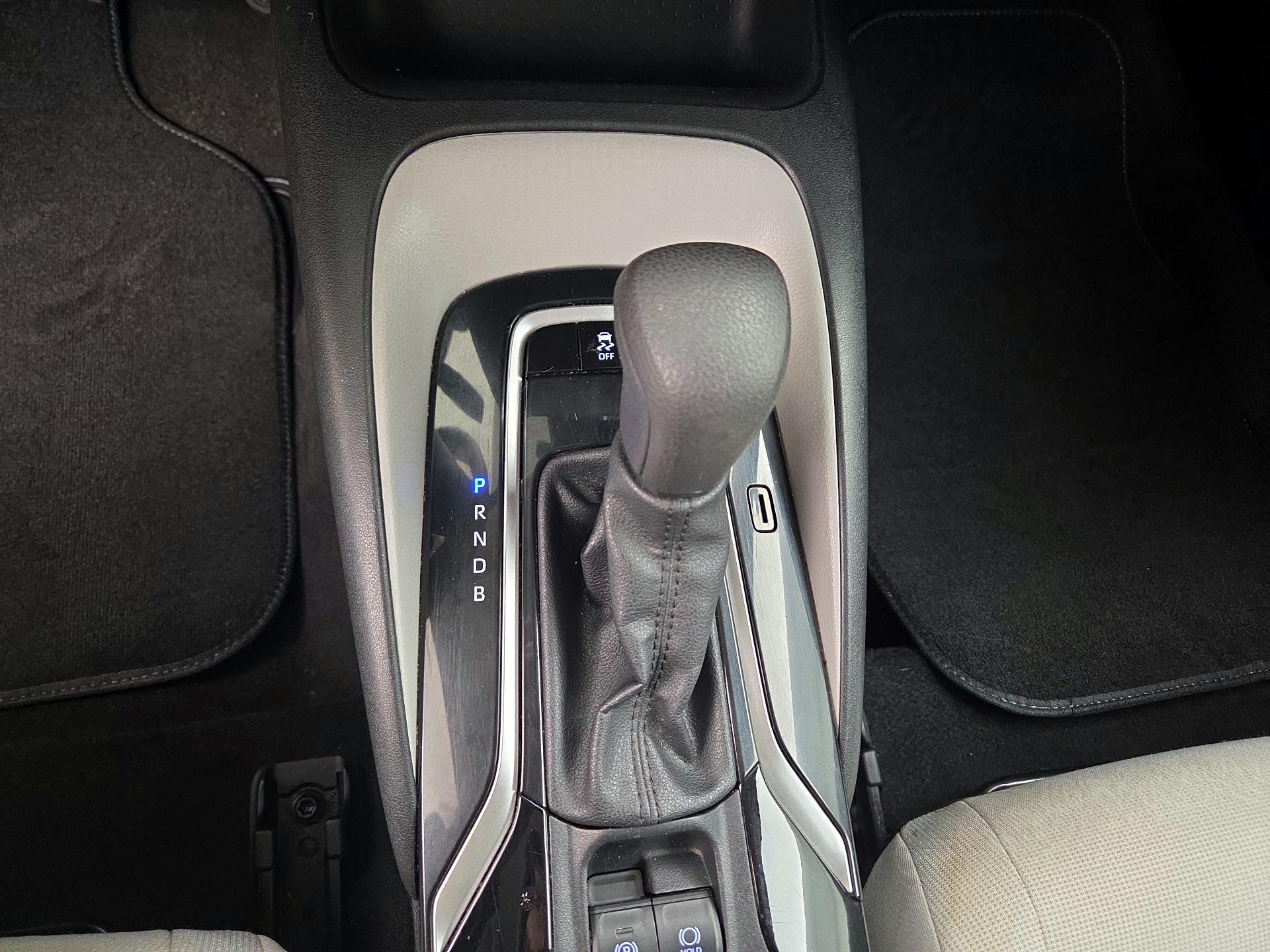 Thumbnail: 2021 Toyota Corolla - 17