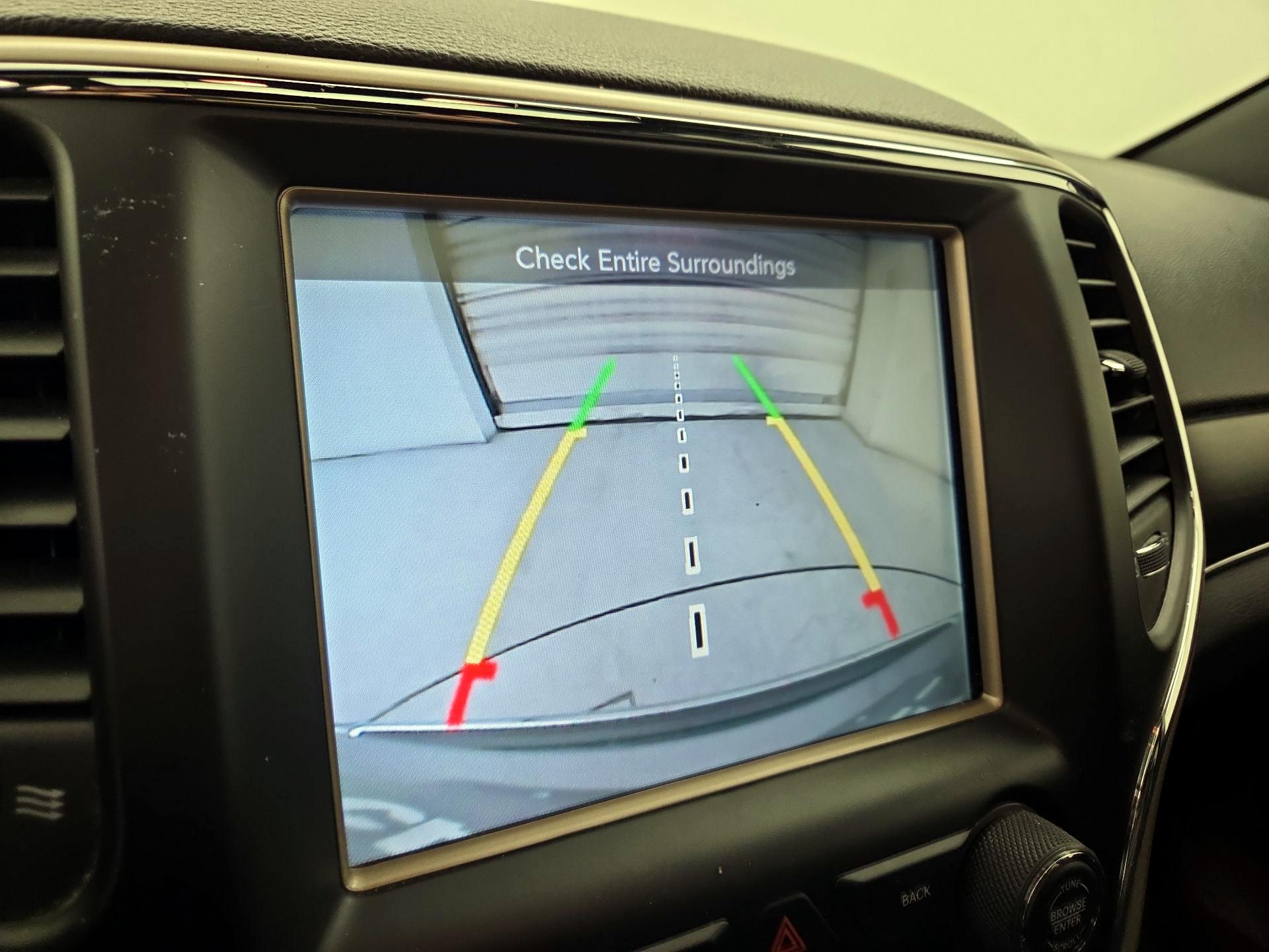 Thumbnail: 2014 Jeep Grand Cherokee - 15