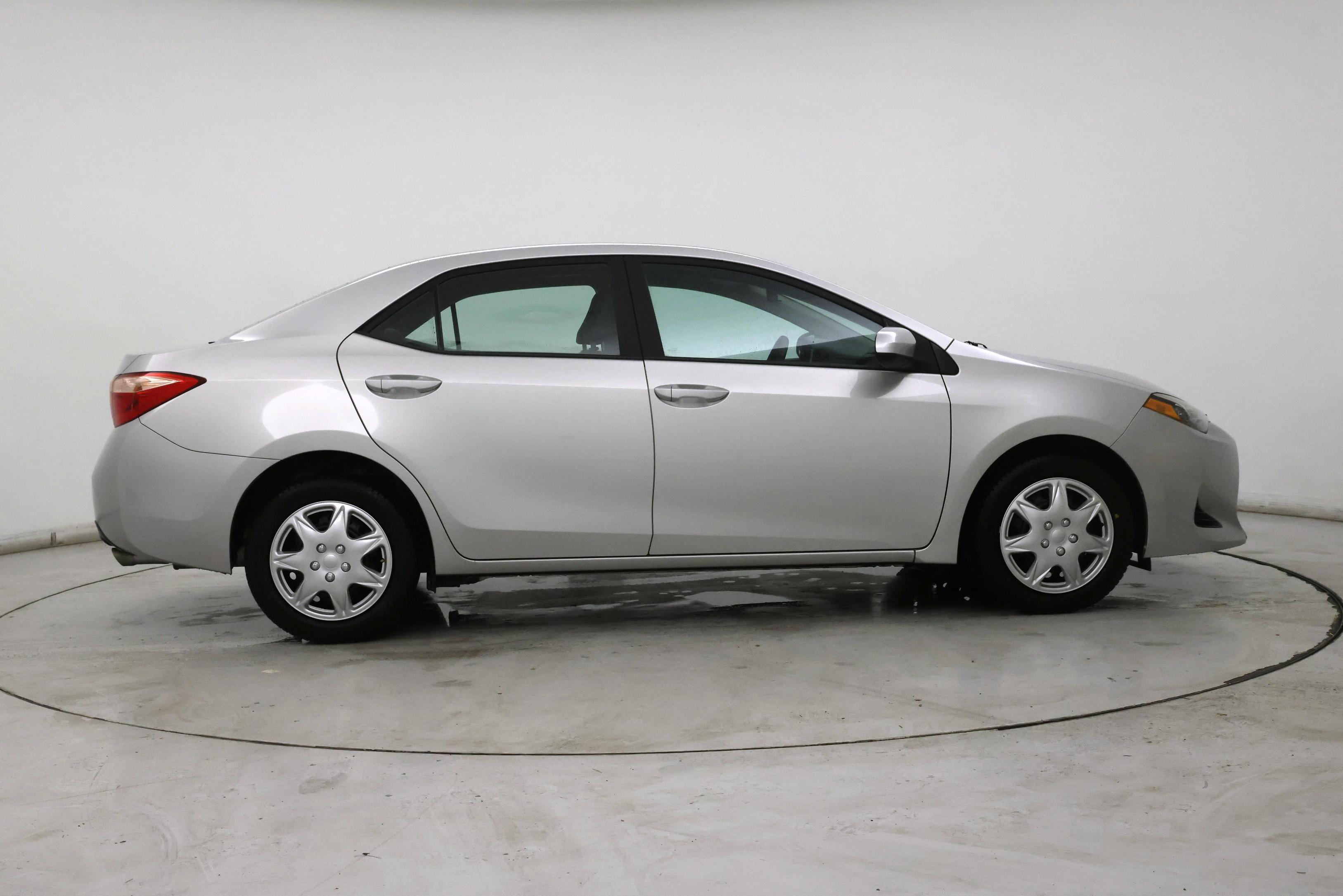 Thumbnail: 2018 Toyota Corolla - 7