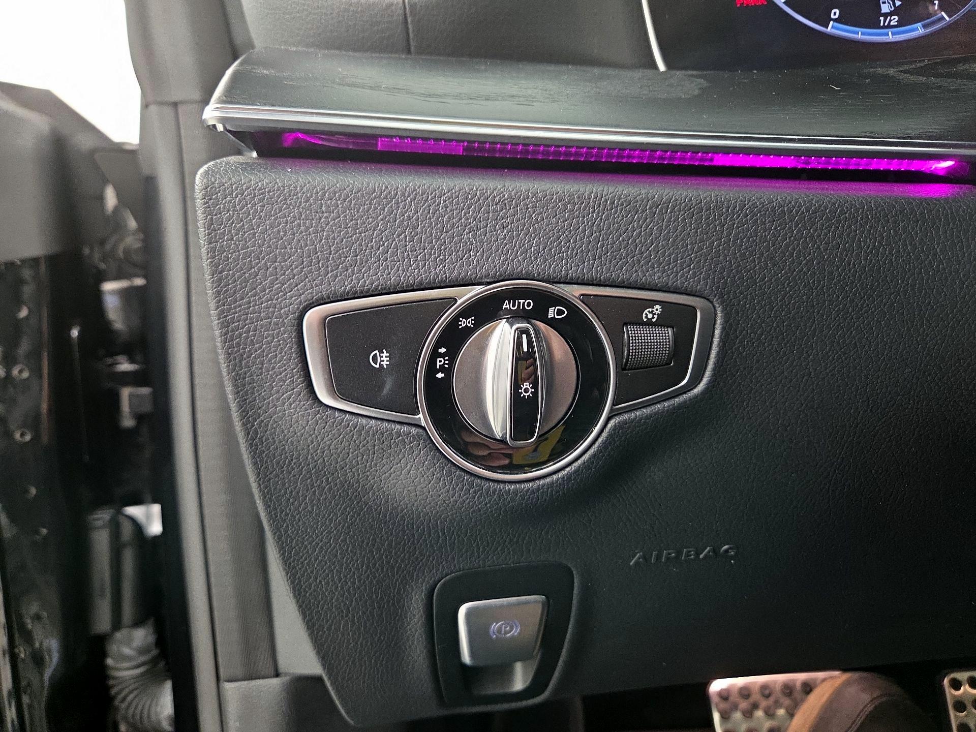 Thumbnail: 2020 Mercedes-Benz E-Class - 13