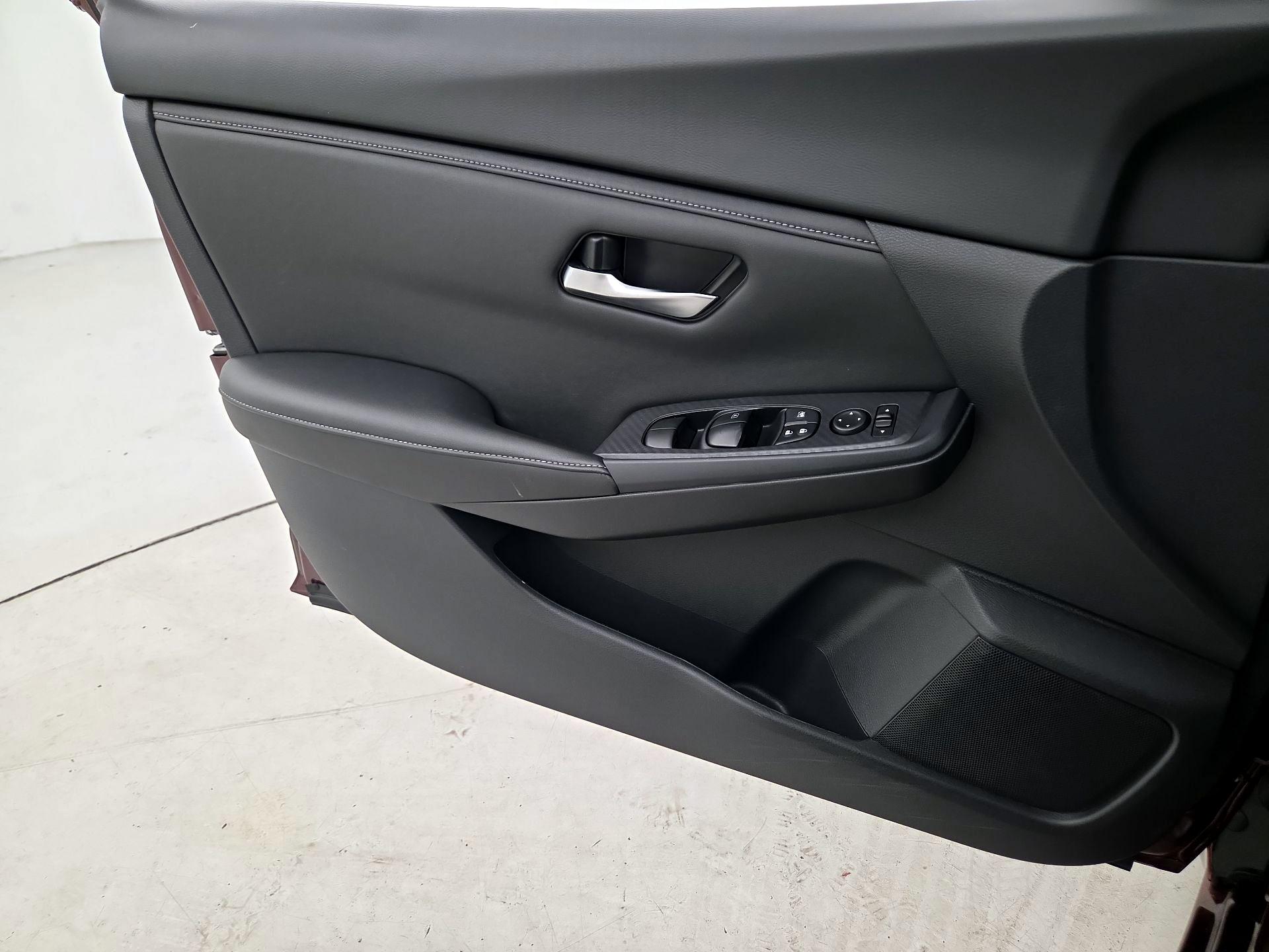 Thumbnail: 2024 Nissan Sentra - 12