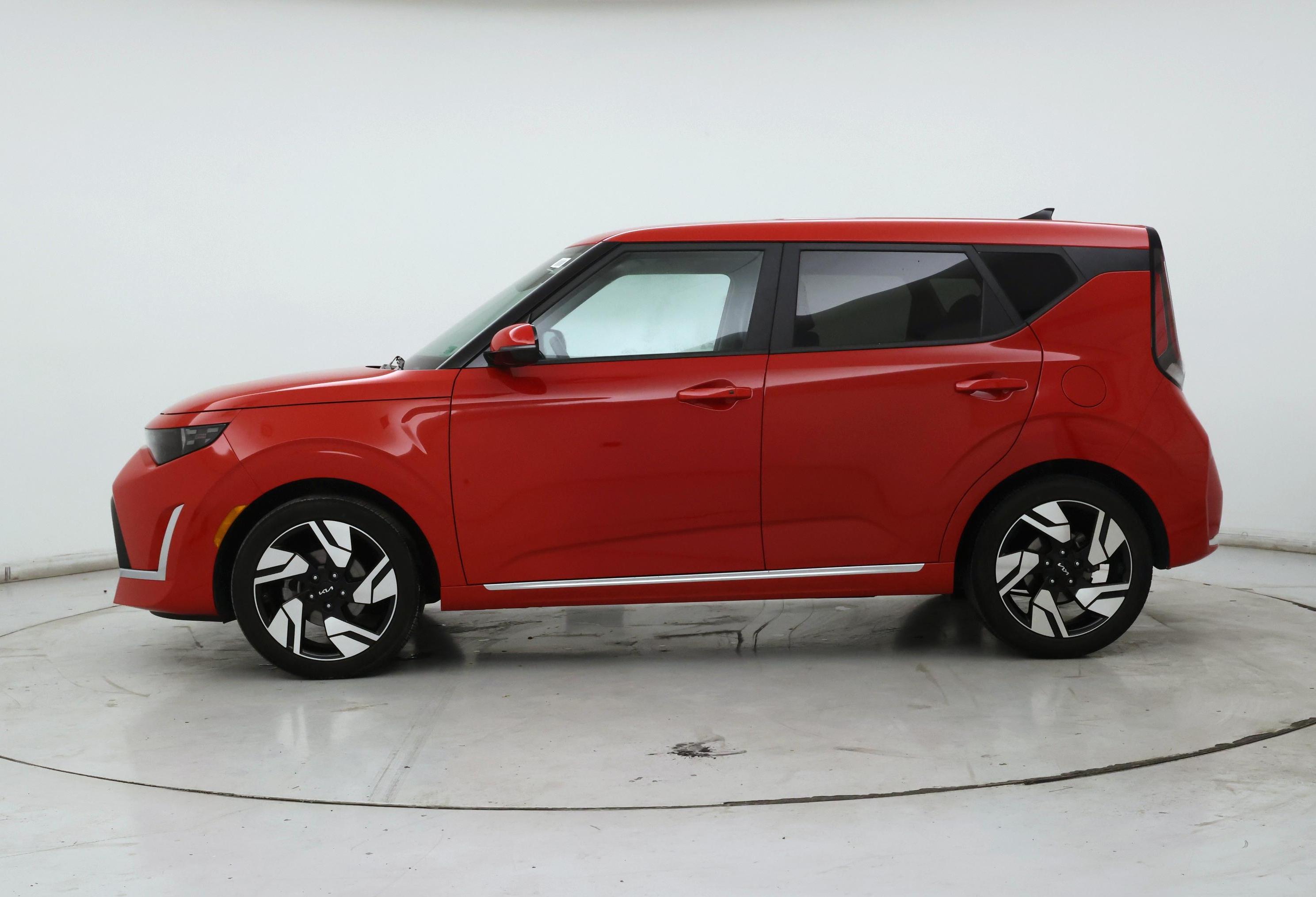 Thumbnail: 2023 Kia Soul - 3