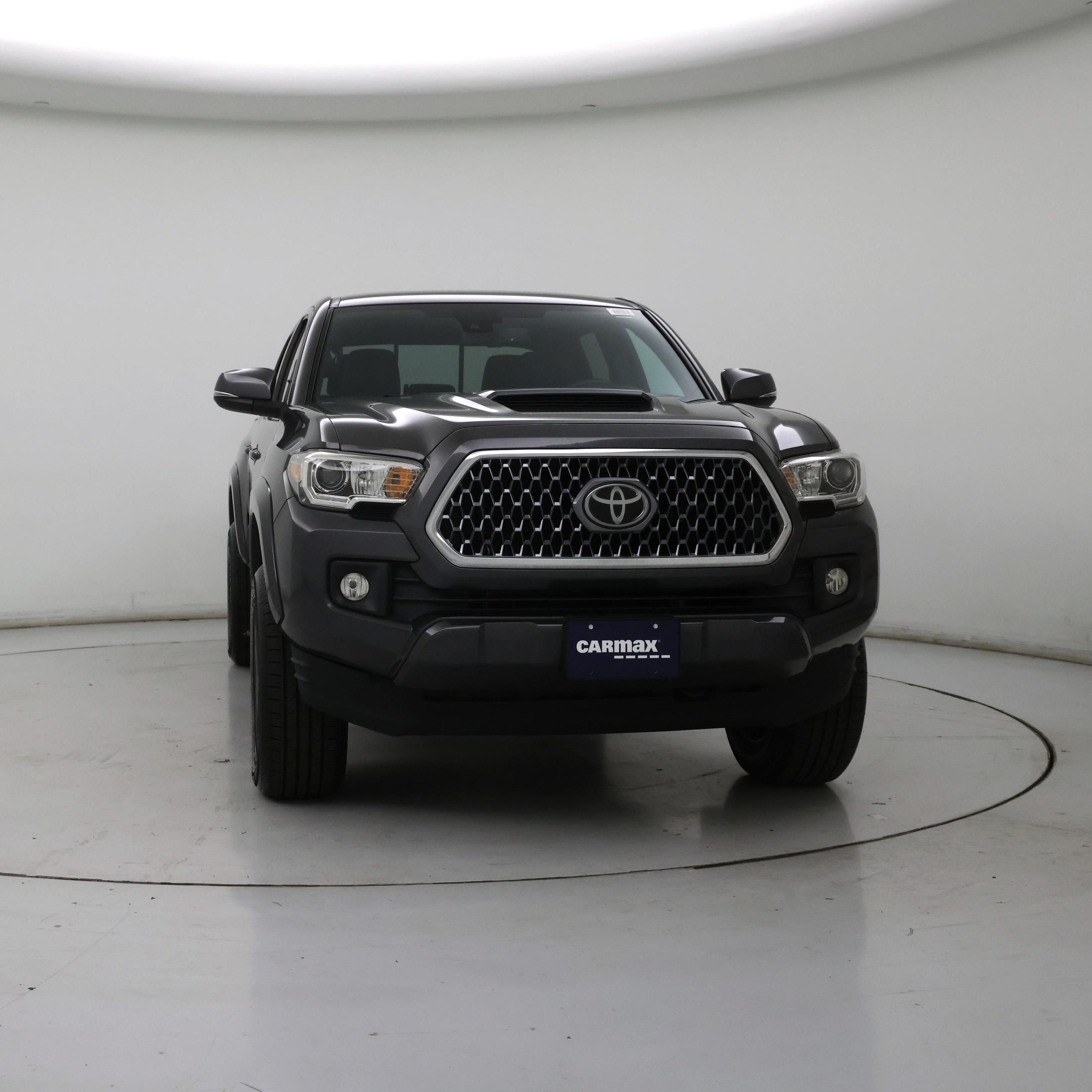 Thumbnail: 2019 Toyota Tacoma - 5
