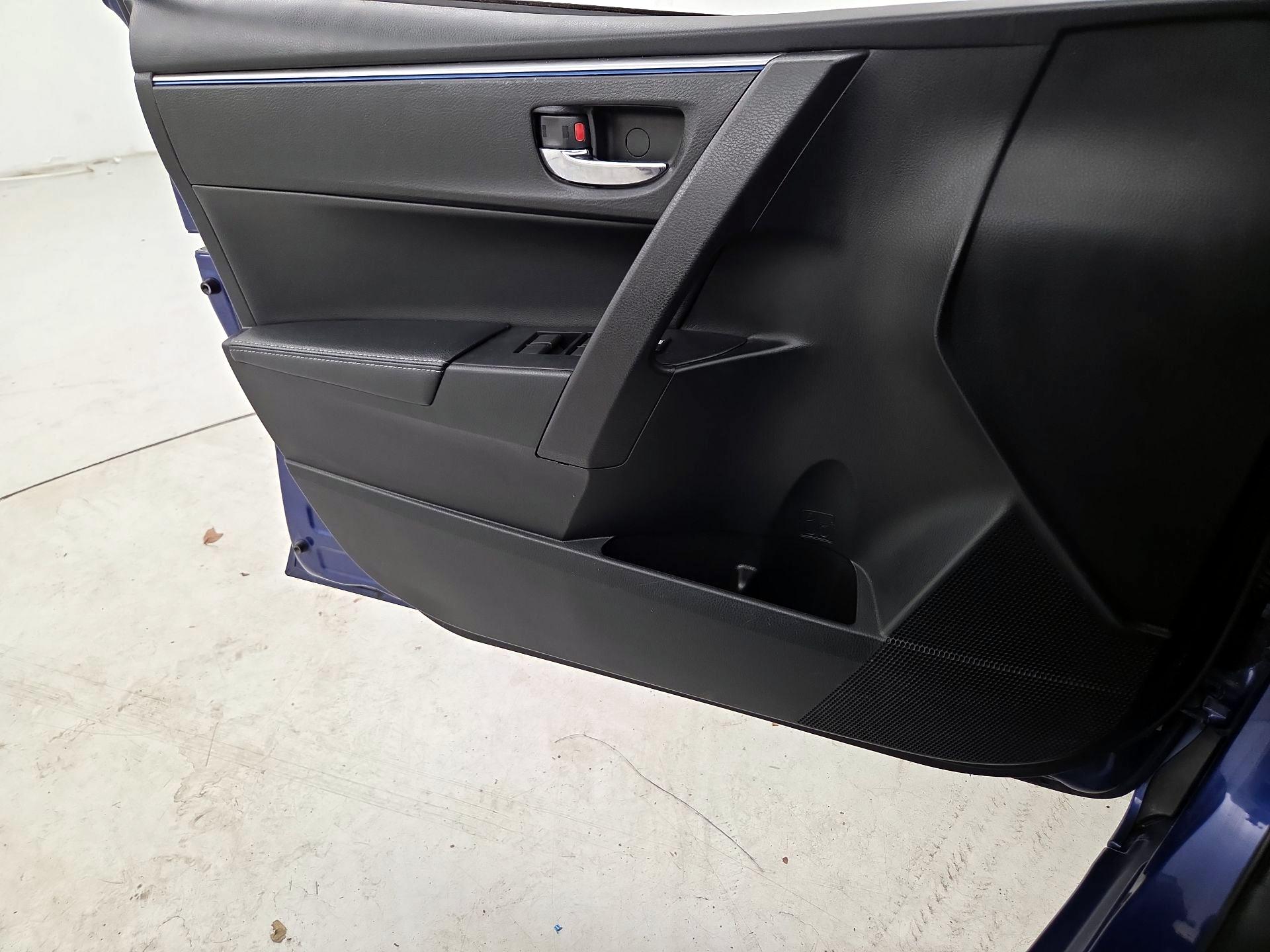 Thumbnail: 2014 Toyota Corolla - 12