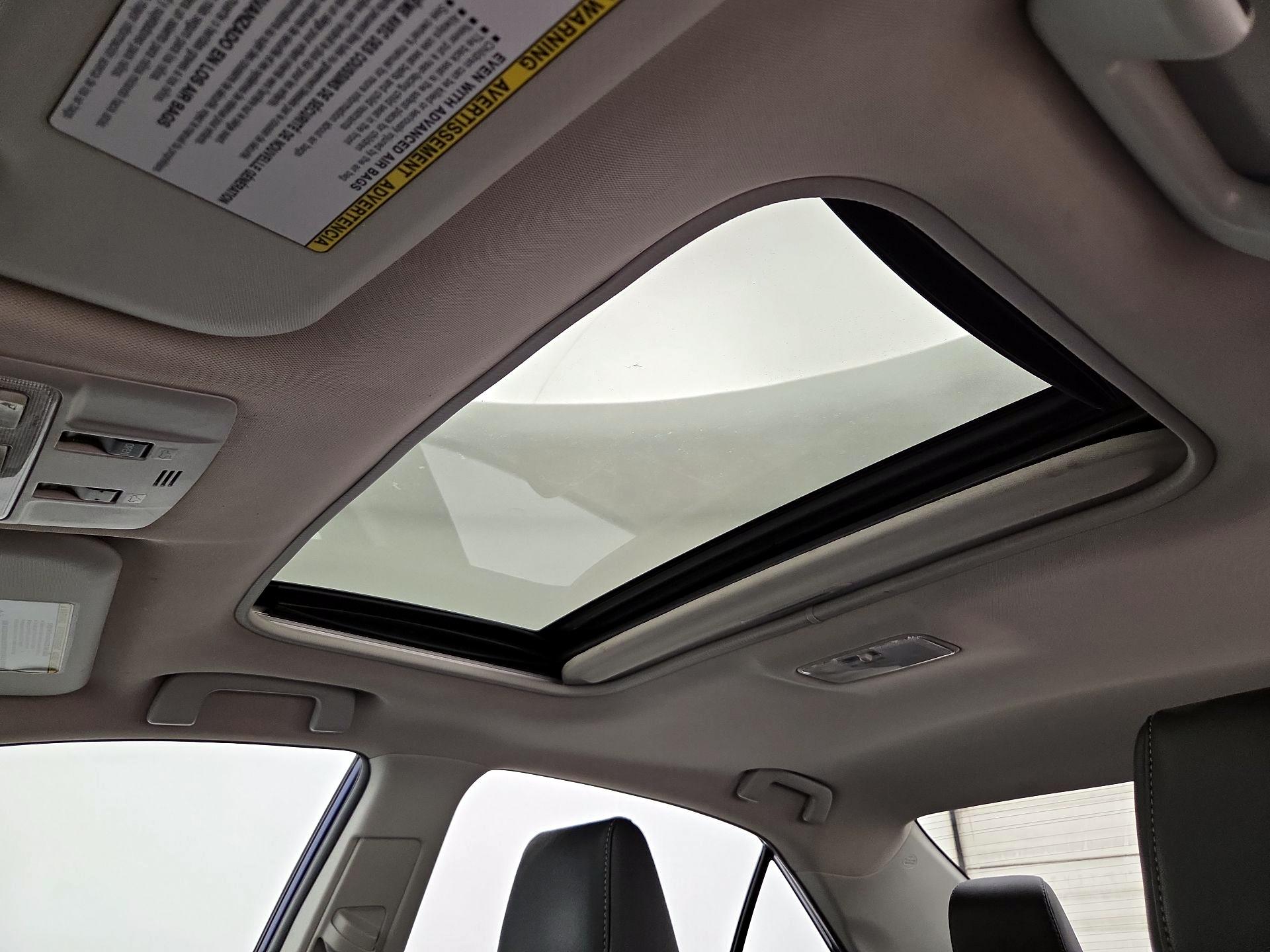 Thumbnail: 2014 Toyota Corolla - 19