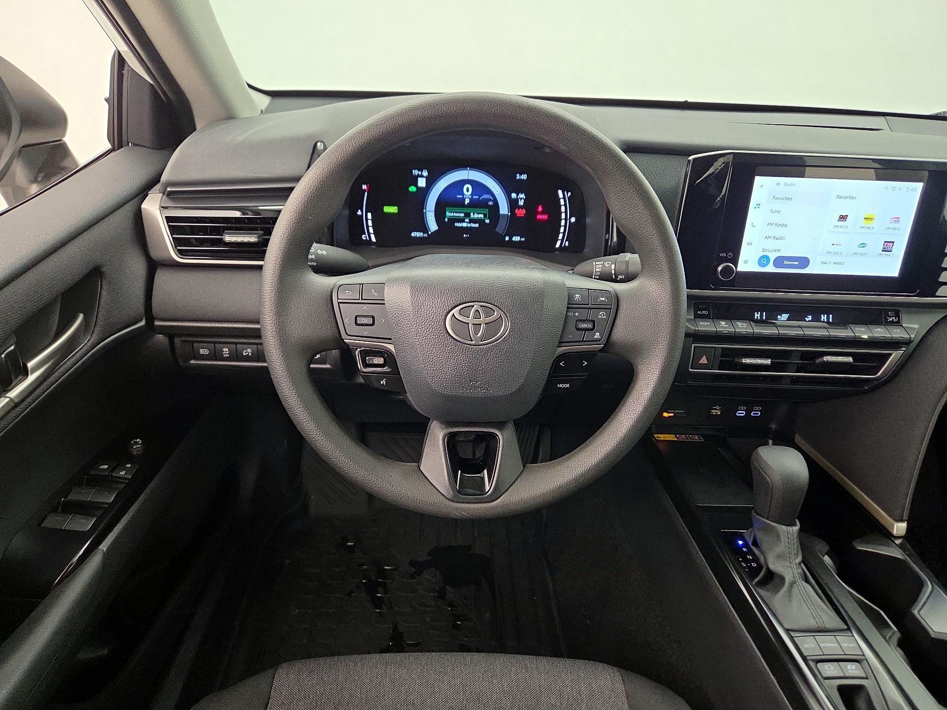 Thumbnail: 2025 Toyota Camry - 10