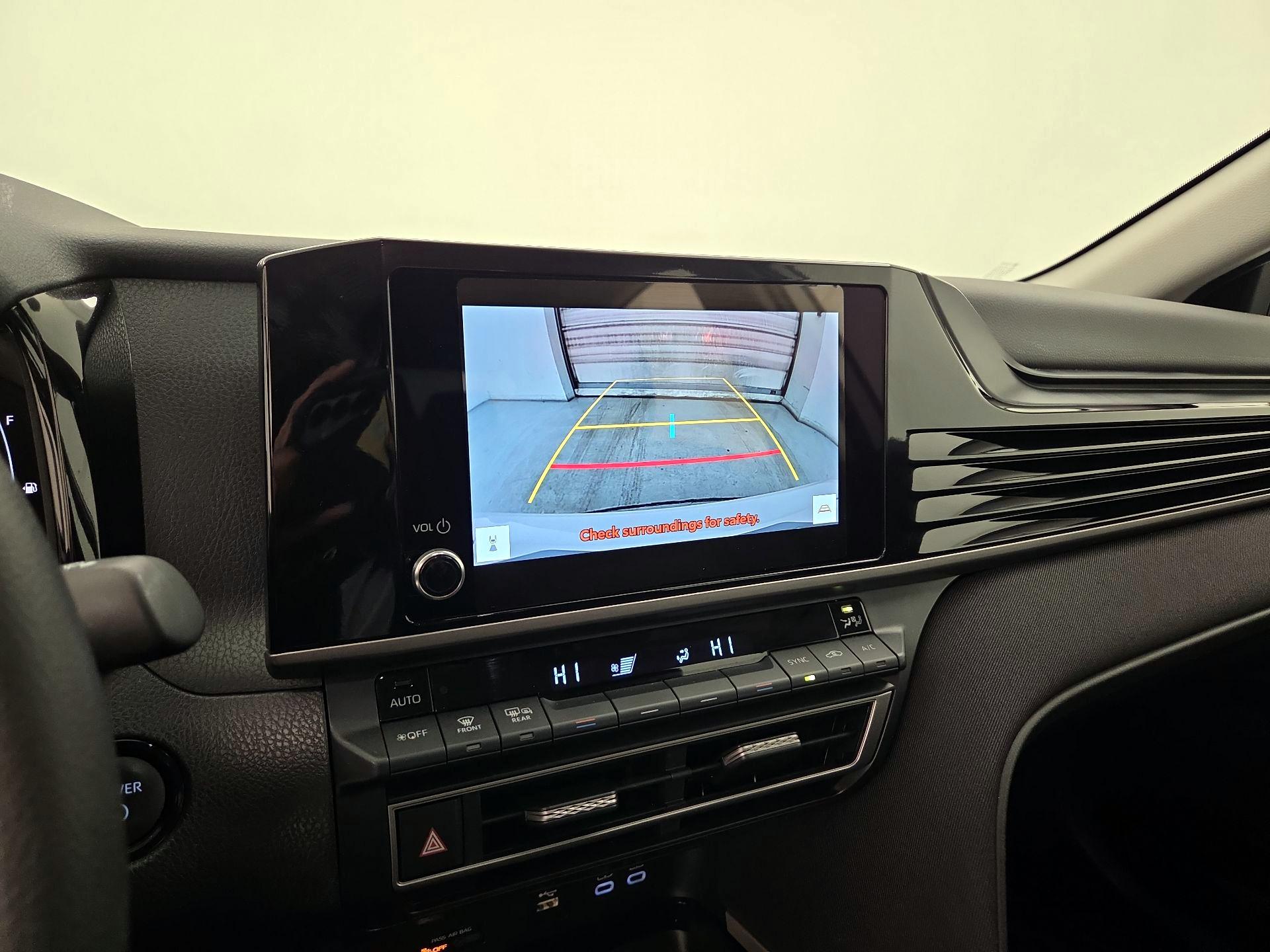 Thumbnail: 2025 Toyota Camry - 14