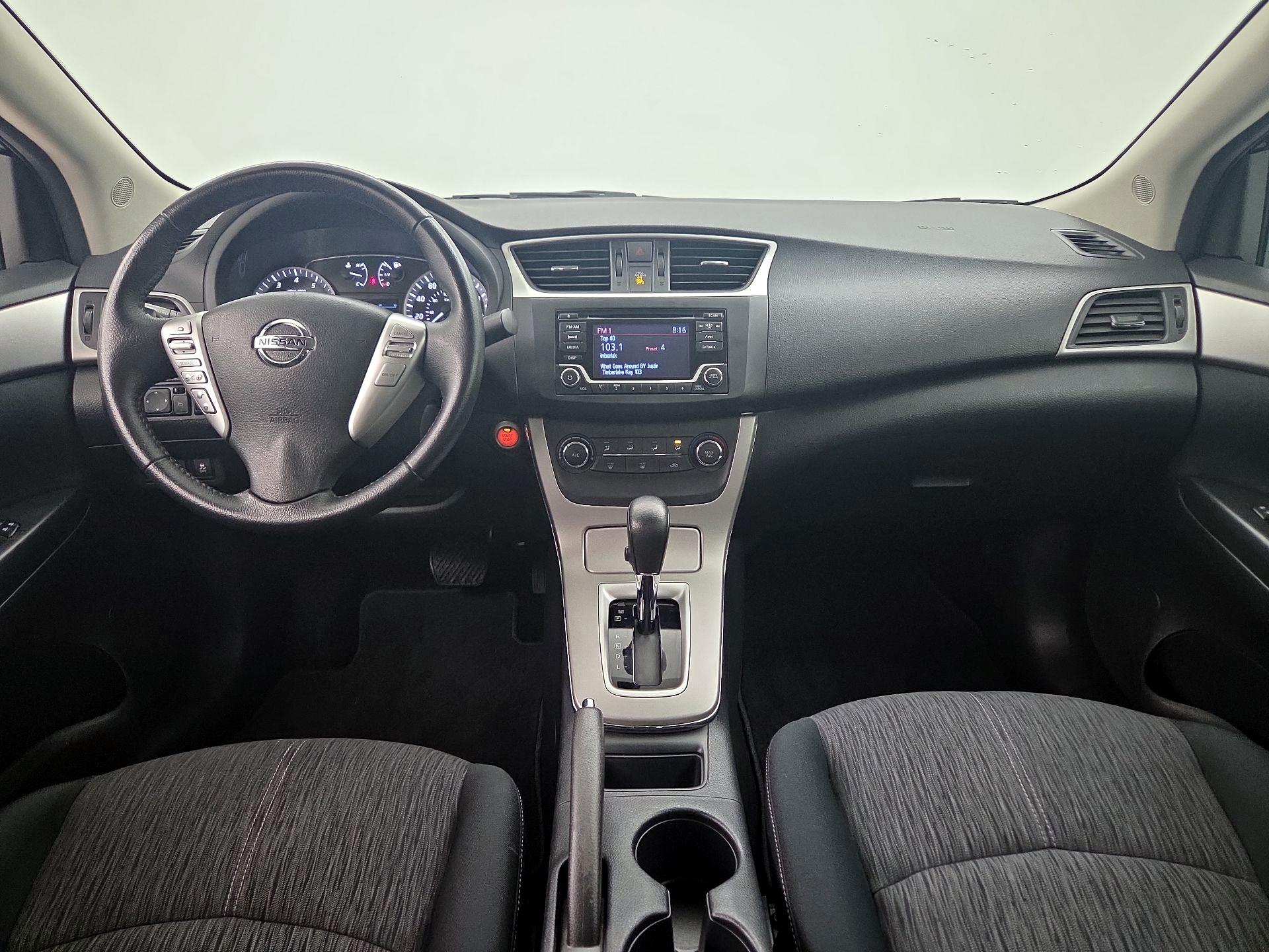 Thumbnail: 2015 Nissan Sentra - 9