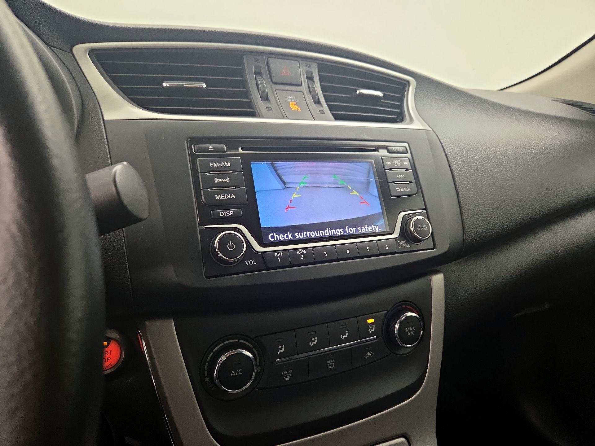 Thumbnail: 2015 Nissan Sentra - 14