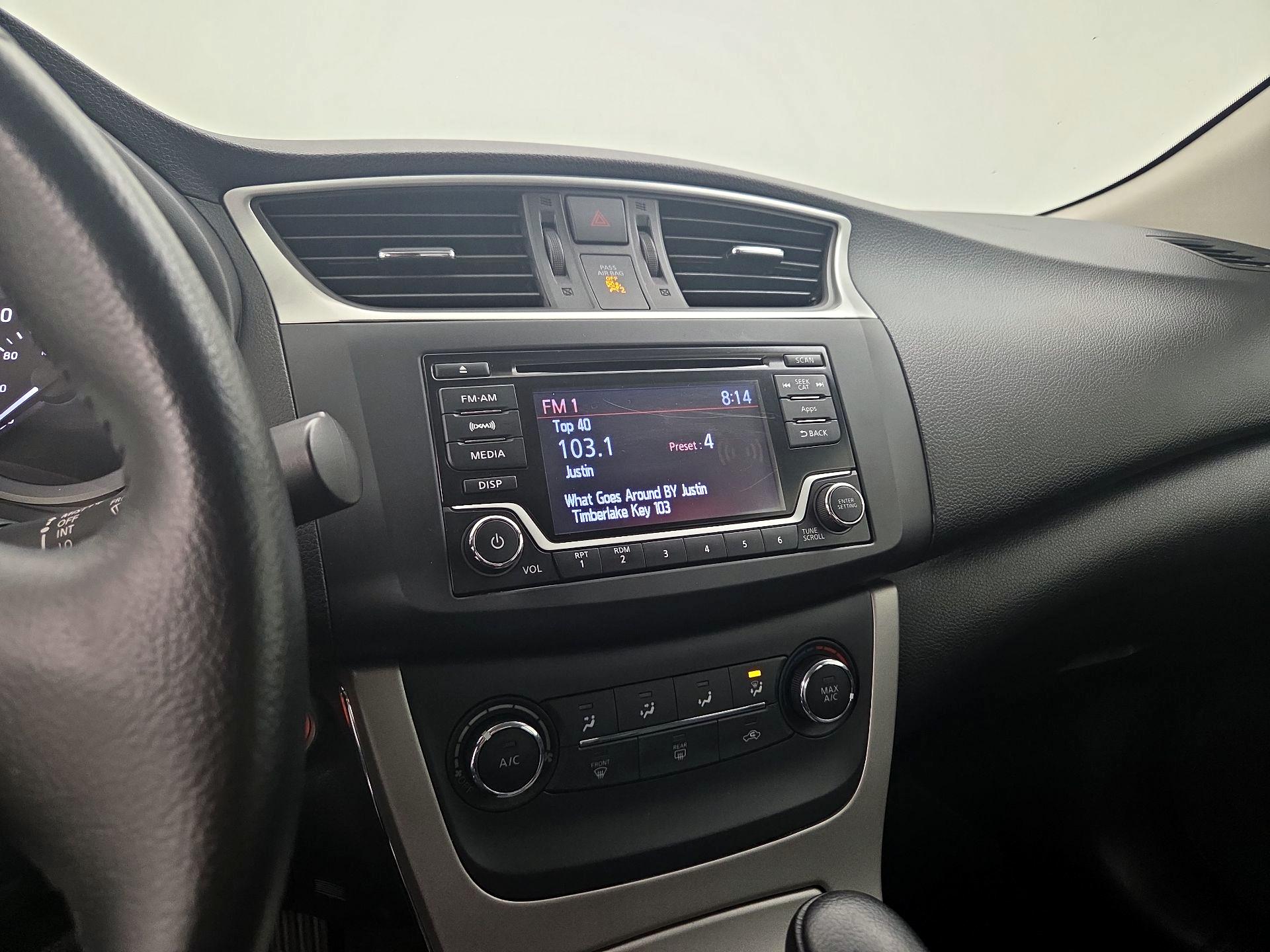 Thumbnail: 2015 Nissan Sentra - 15