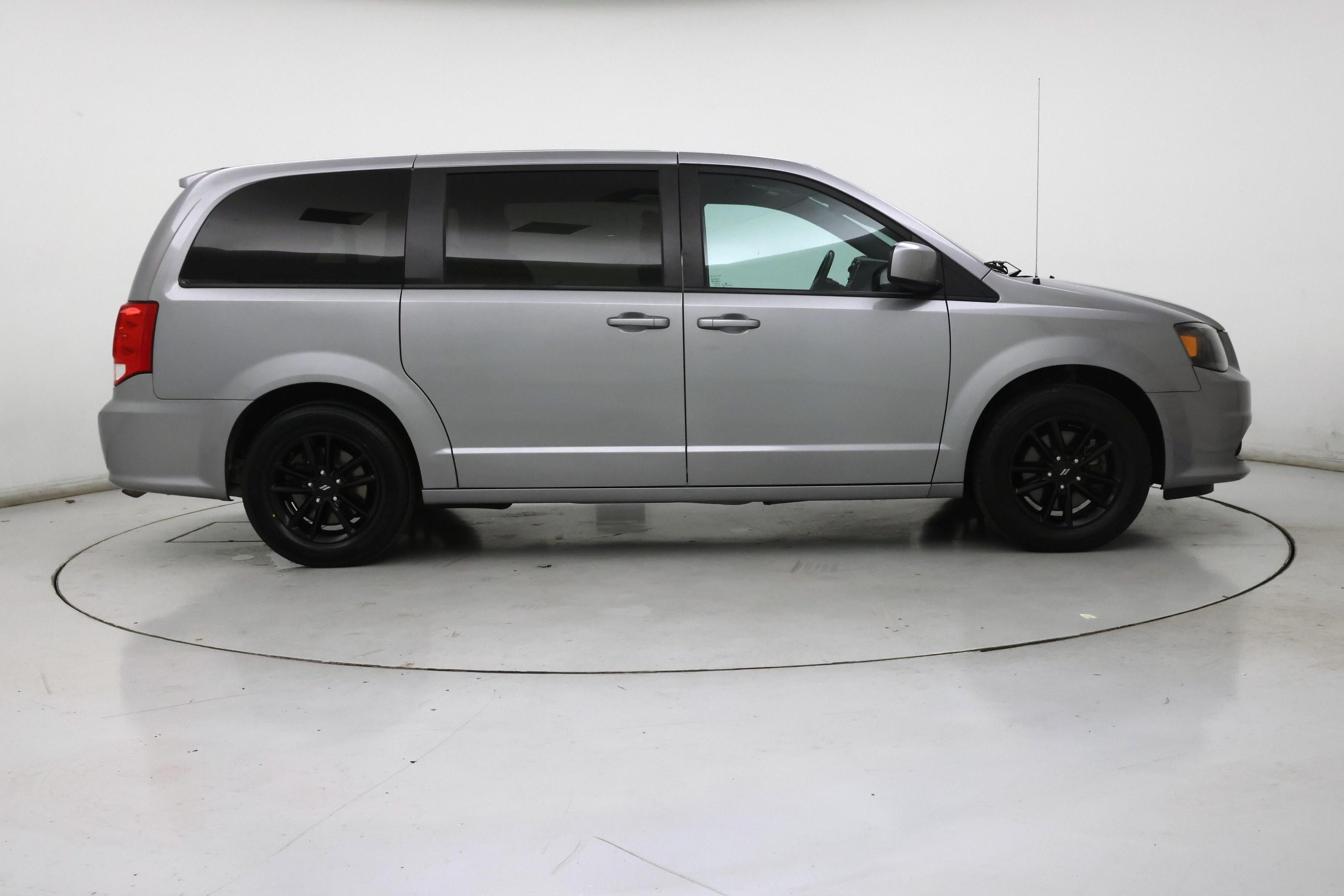 Thumbnail: 2020 Dodge Grand Caravan - 7