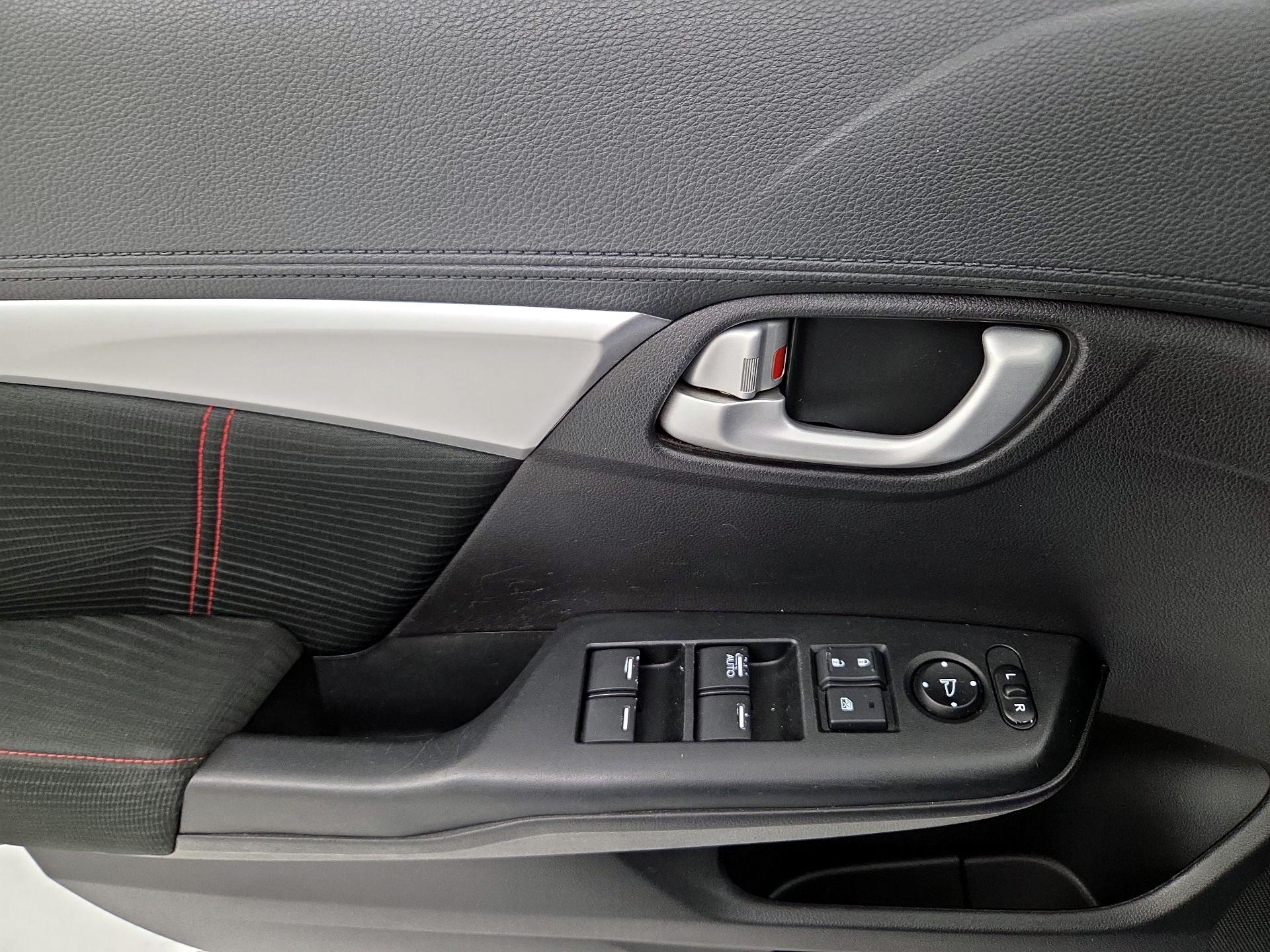 Thumbnail: 2015 Honda Civic - 12